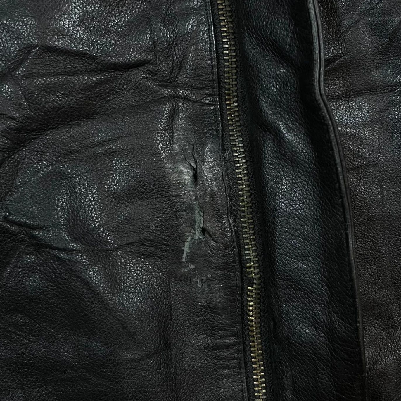 Vintage VINTAGE 90's SNAP-ON Mini Logo Genuine Real Heavy Black Leather Bomber Jacket XL Mens Leather Jacket 90s Logo Pocket Embroidered Size US XL / EU 56 / 4 - 6 Thumbnail