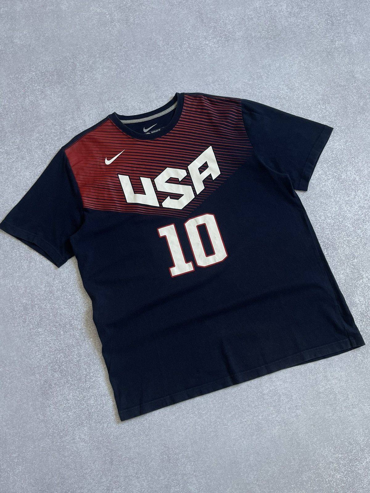 Nike Vintage Nike Team USA Kyrie Irving #10 Cotton Jersey T-shirt Size US XL / EU 56 / 4 - 5 Thumbnail