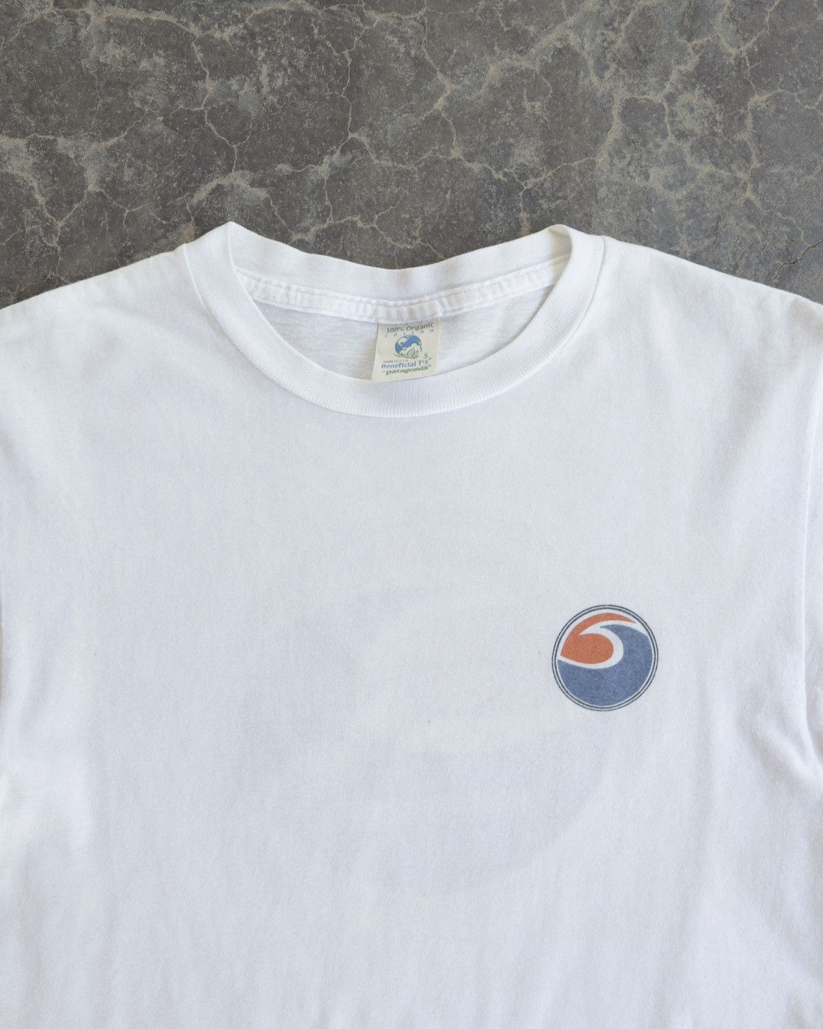 Patagonia Vintage Patagonia Beneficial Watersports Wave White Tee USA Size US S / EU 44-46 / 1 - 4 Thumbnail