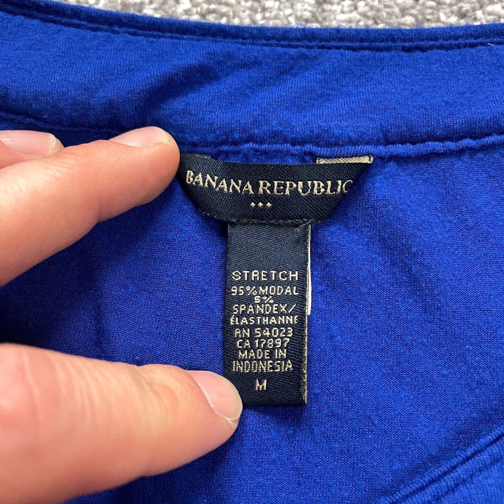 Banana Republic VINTAGE Banana Republic Women's Tunic Top Medium Blue Short Sleeve Casual Style Knit Blouse Size M / US 6-8 / IT 42-44 - 7 Thumbnail