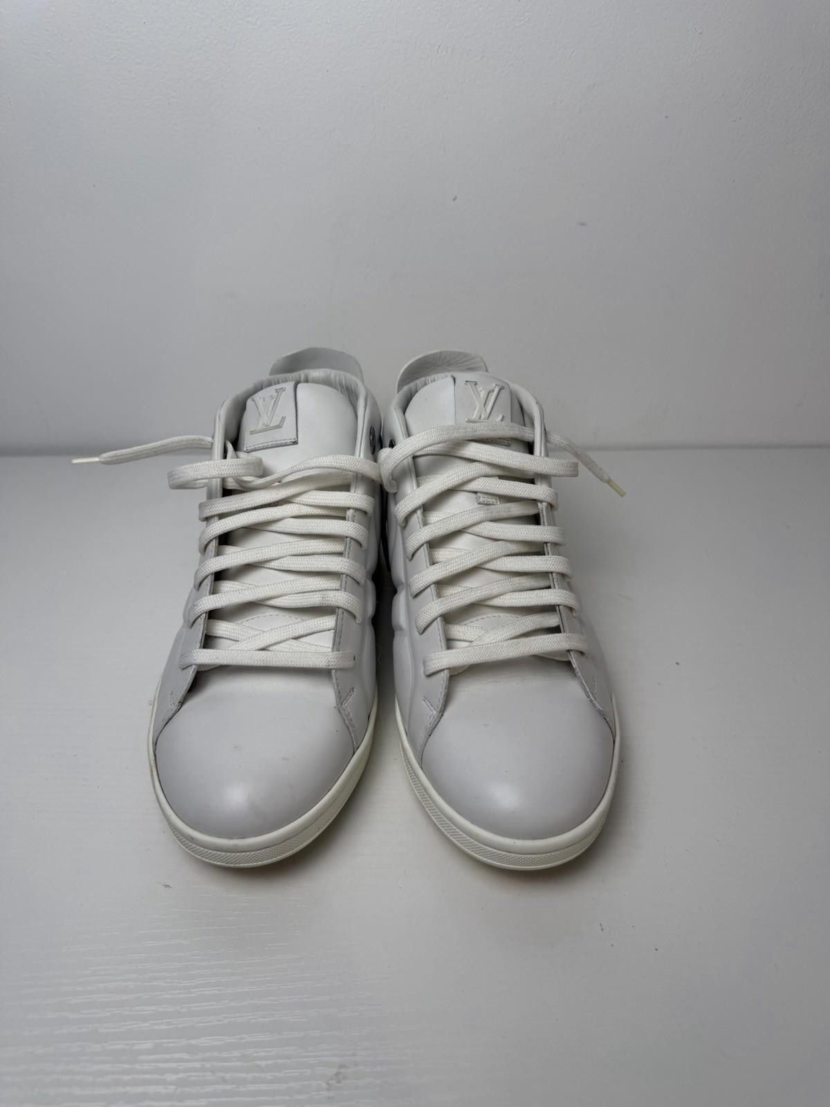 Louis Vuitton Louis Vuitton Fuselage High Sneakers White SZ 5 LV / US 7 Size US 7 / EU 40 - 2 Thumbnail