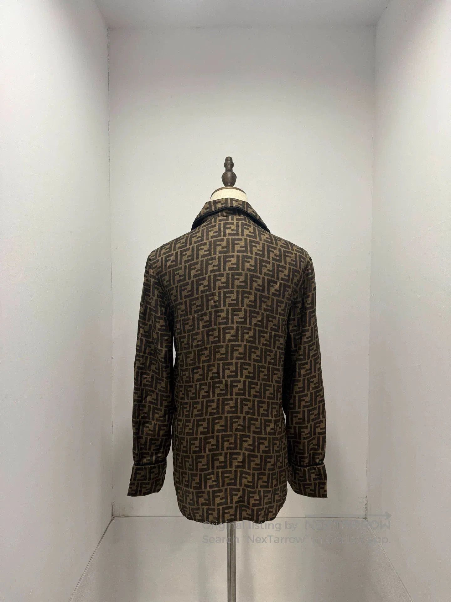 Fendi Fendi Monogram Silk Button-Up Shirt. Size US S / EU 44-46 / 1 - 2 Thumbnail