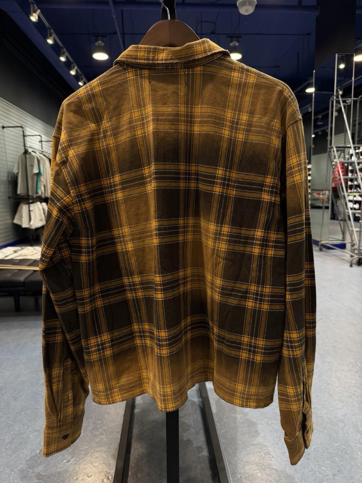 Vale Valley Dreams Crystal Stone Flannel Size (Large) New Brown Size US L / EU 52-54 / 3 - 6 Thumbnail