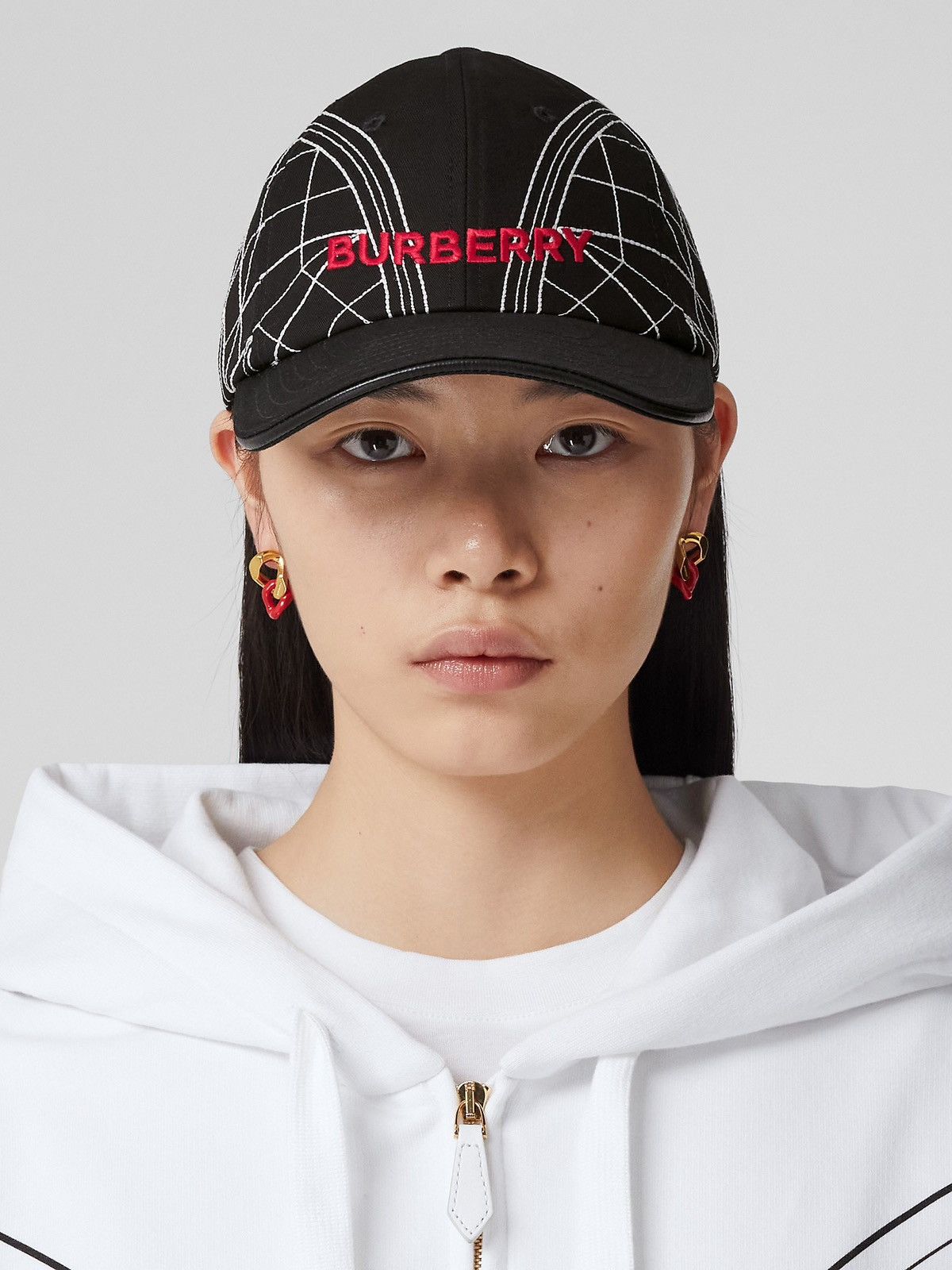 Burberry Burberry Embroidered Star Cotton Gabardine Baseball Cap Size ONE SIZE - 3 Thumbnail