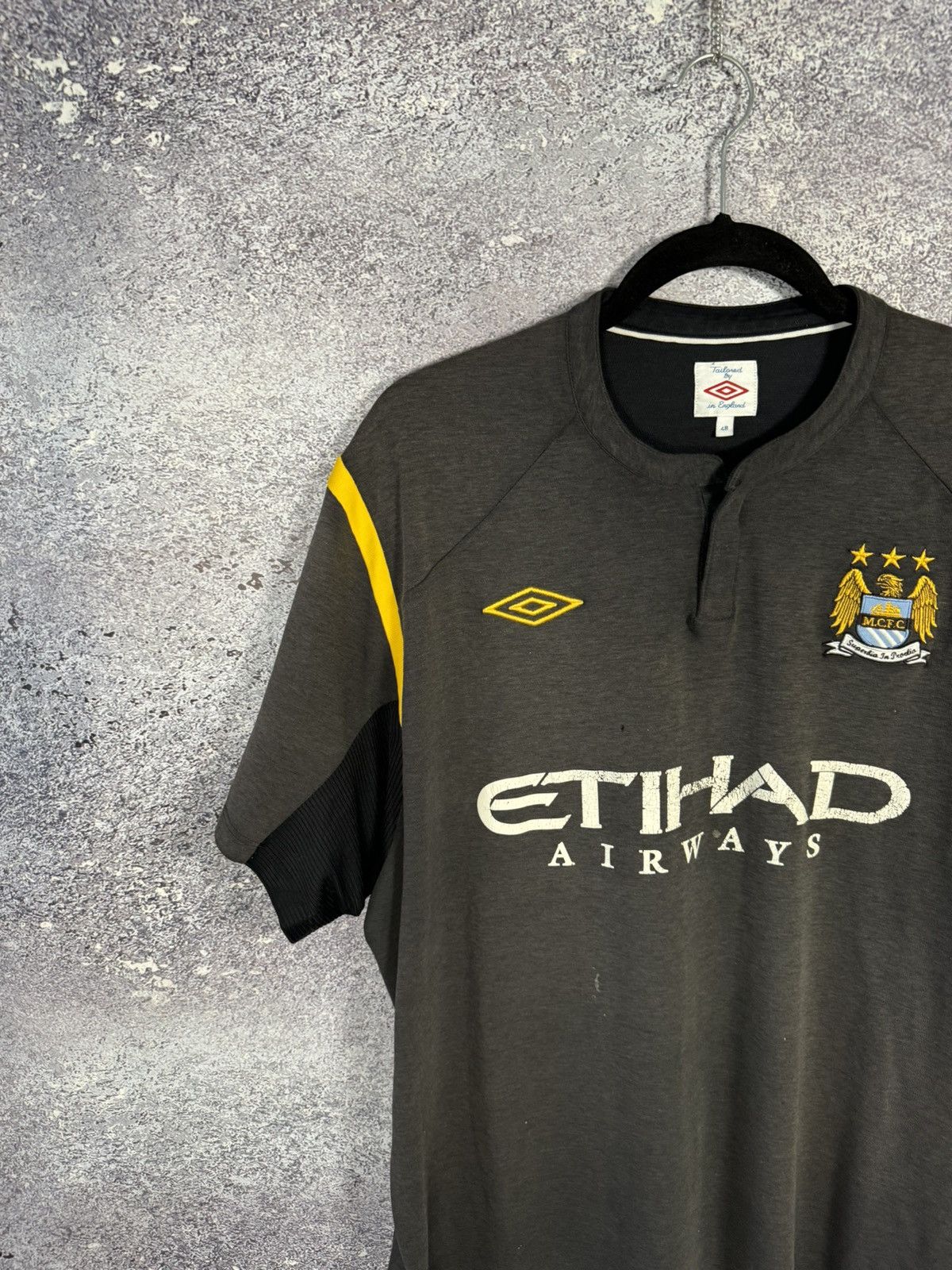 Umbro × Vintage Vintage Manchester City 2009/10 Umbro Jersey 2XL size Size US XXL / EU 58 / 5 - 2 Thumbnail