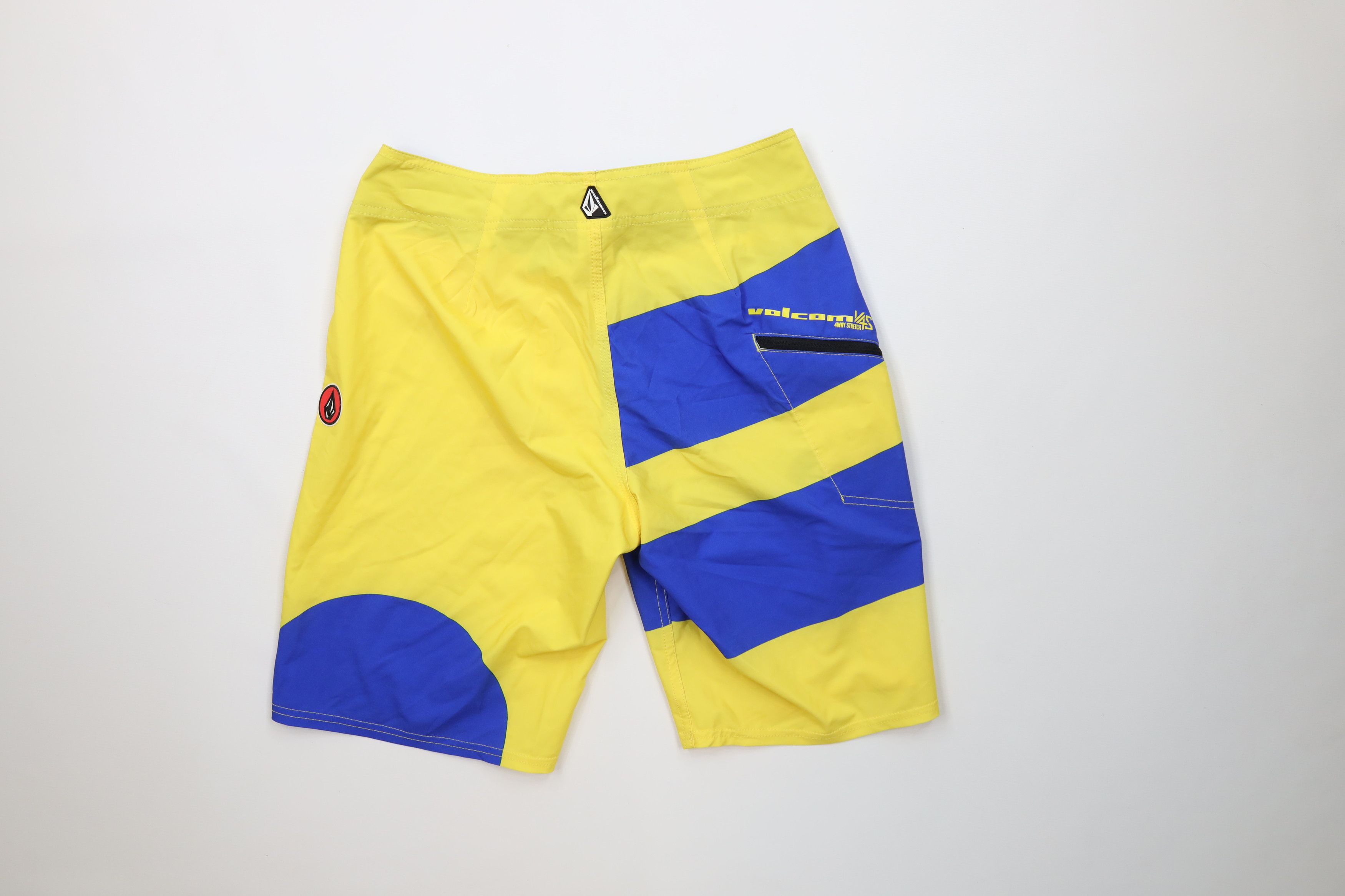Volcom Vintage Volcom Stretch Boardies Board Shorts Trunks Size US 30 / EU 46 - 9 Thumbnail