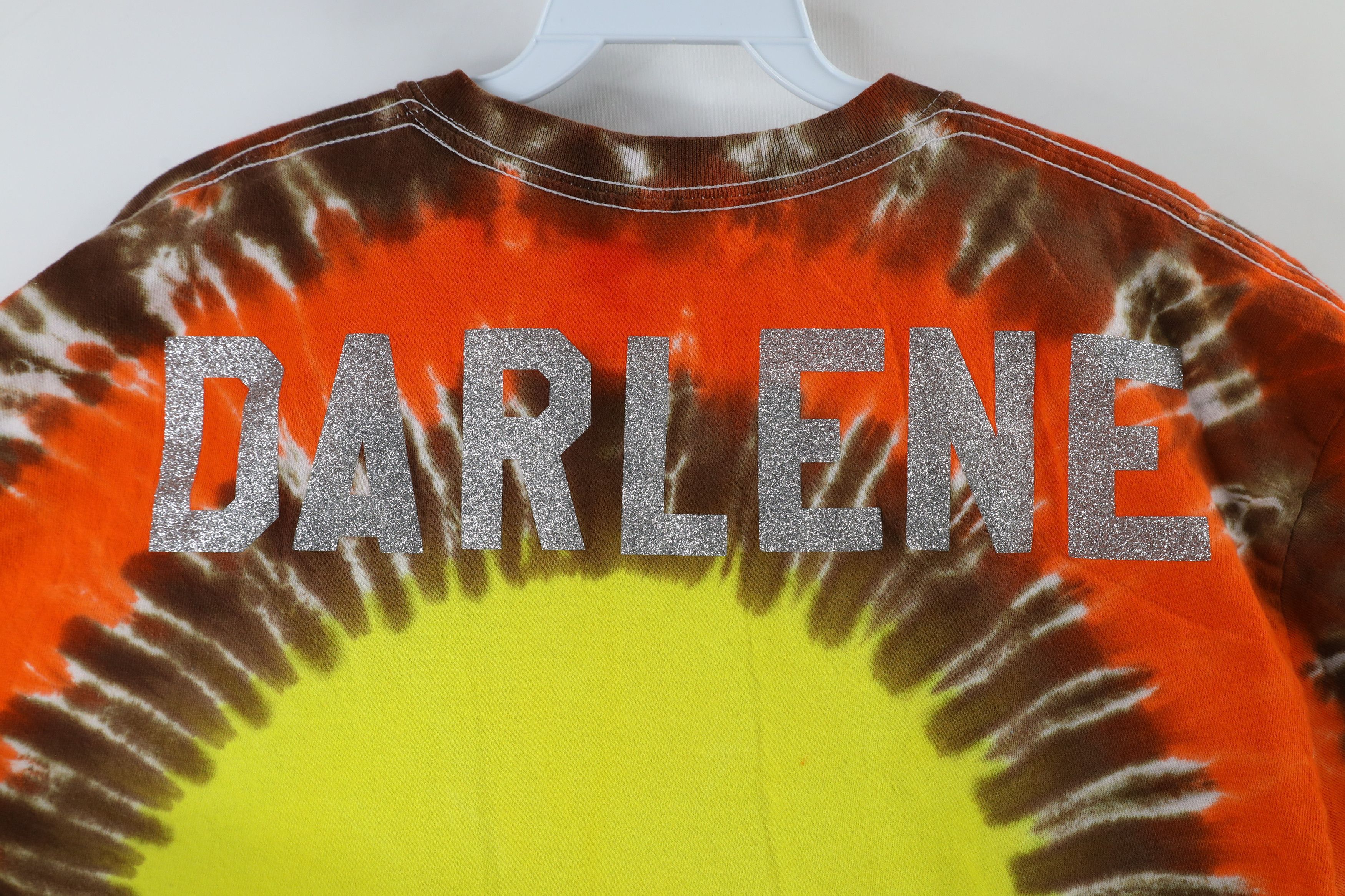 Vintage Vintage 90s Out Hershey Park Reeses Cup Tie Dye T-Shirt Size US L / EU 52-54 / 3 - 6 Thumbnail