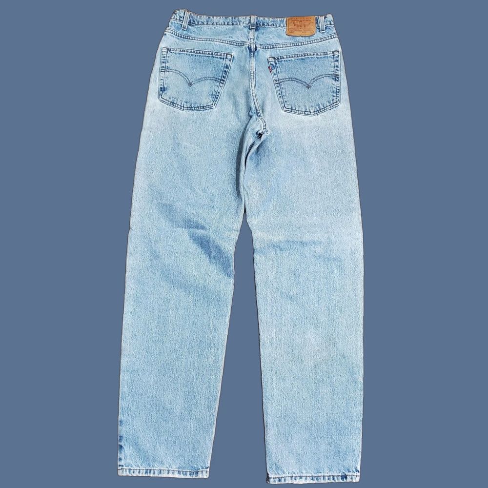 Levi's VINTAGE Levi's 550 Jeans Mens 37x36 Light Wash Relaxed Tapered Denim 90s Size US 38 / EU 54 - 1 Thumbnail