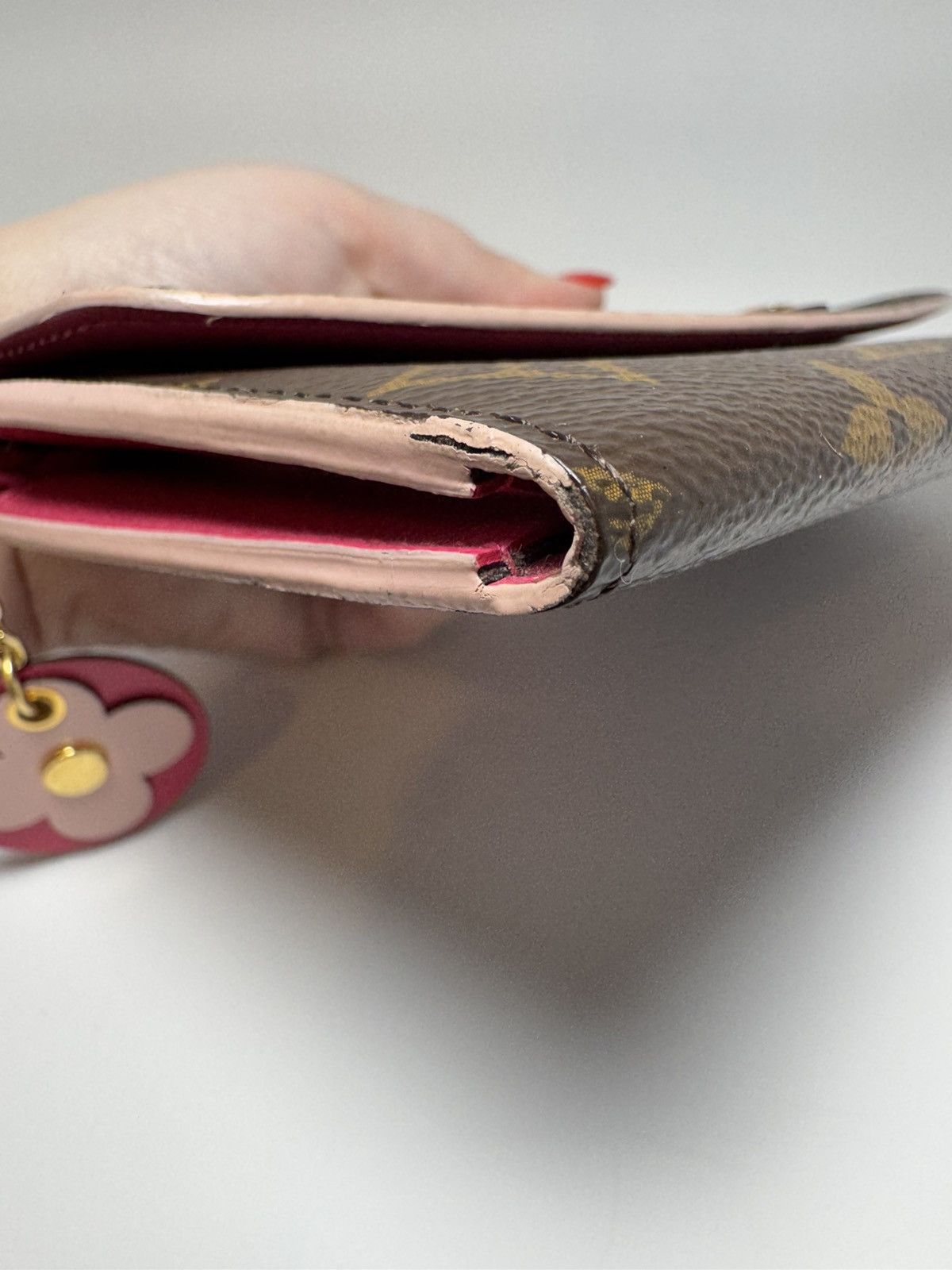 Louis Vuitton Louis Vuitton Emilie Bloom Fuchsia Monogram Wallet Size ONE SIZE - 15 Thumbnail