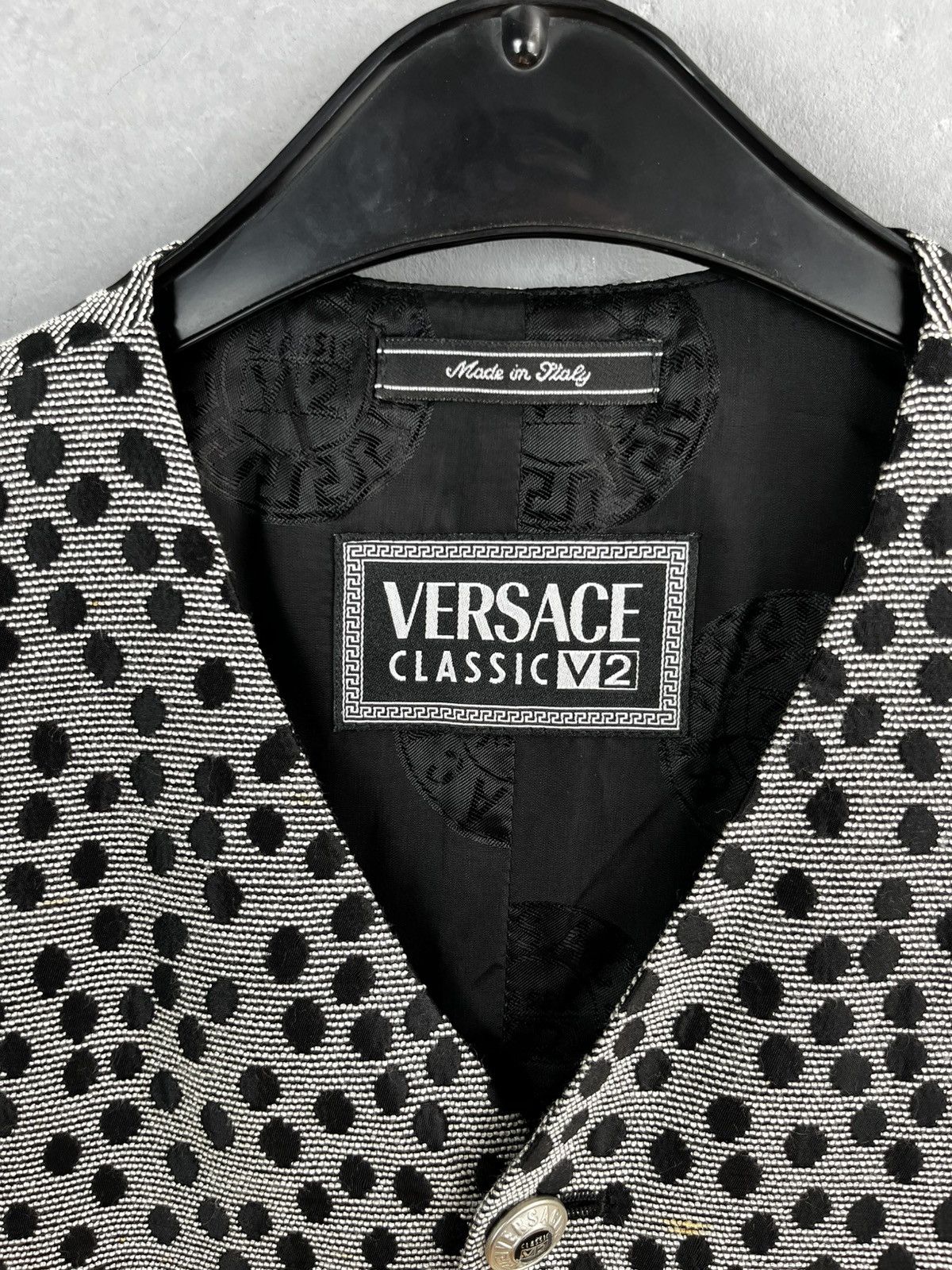 Versace × Versace Jeans Couture × Versus Versace Versace Classic v2 vest vintage 90s Size US M / EU 48-50 / 2 - 3 Thumbnail