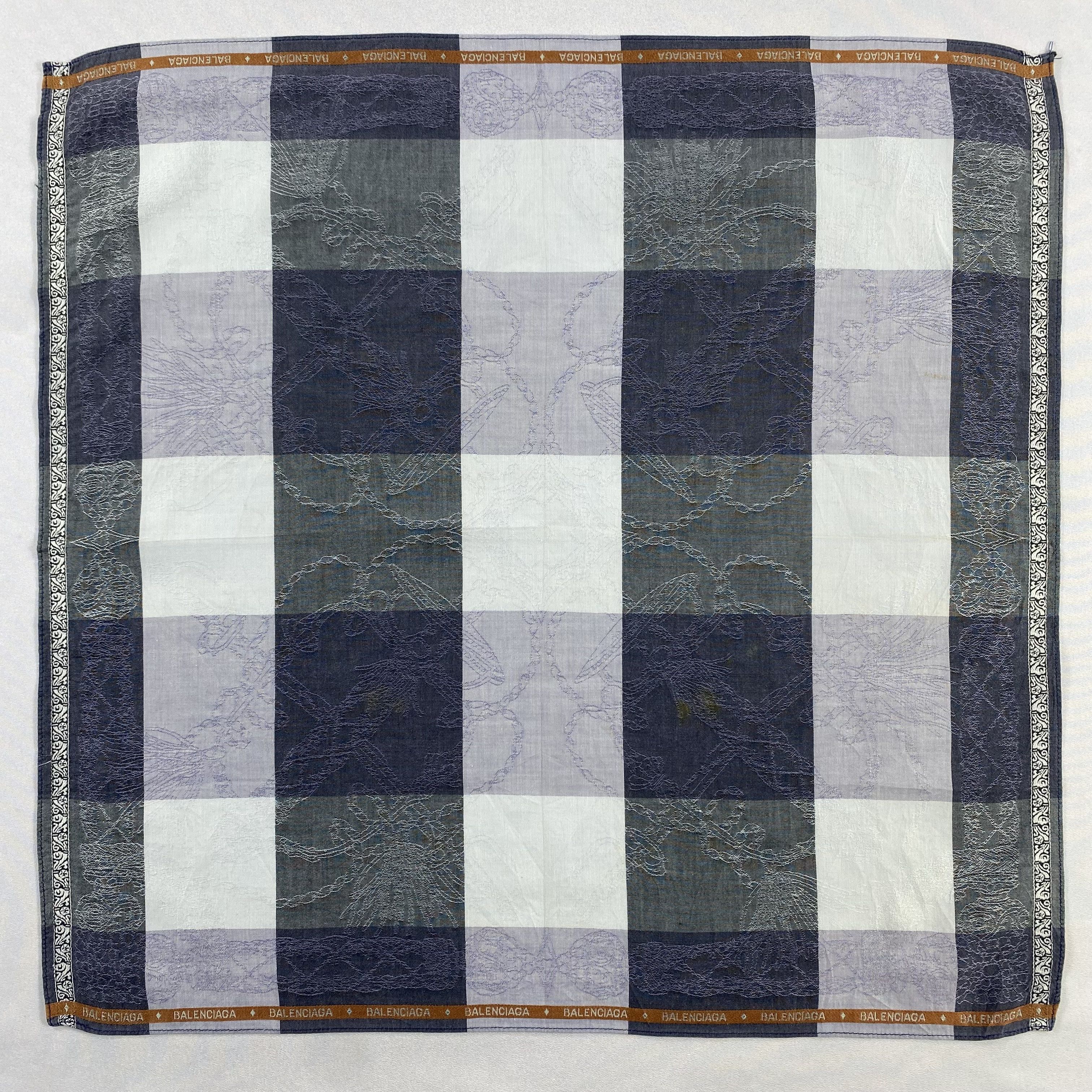 Vintage Balenciaga Bandana/ Handkerchief / Neckerchief-P1722 Size ONE SIZE - 1 Thumbnail