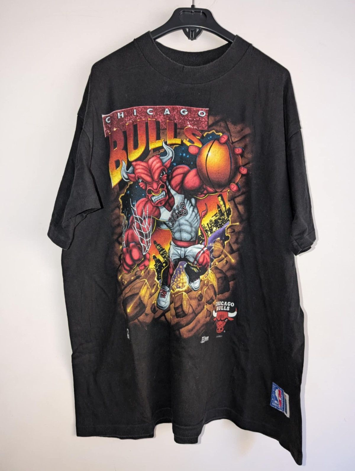 Fruit Of The Loom Chicago bulls vintage t shirt Size US XL / EU 56 / 4 - 1 Thumbnail