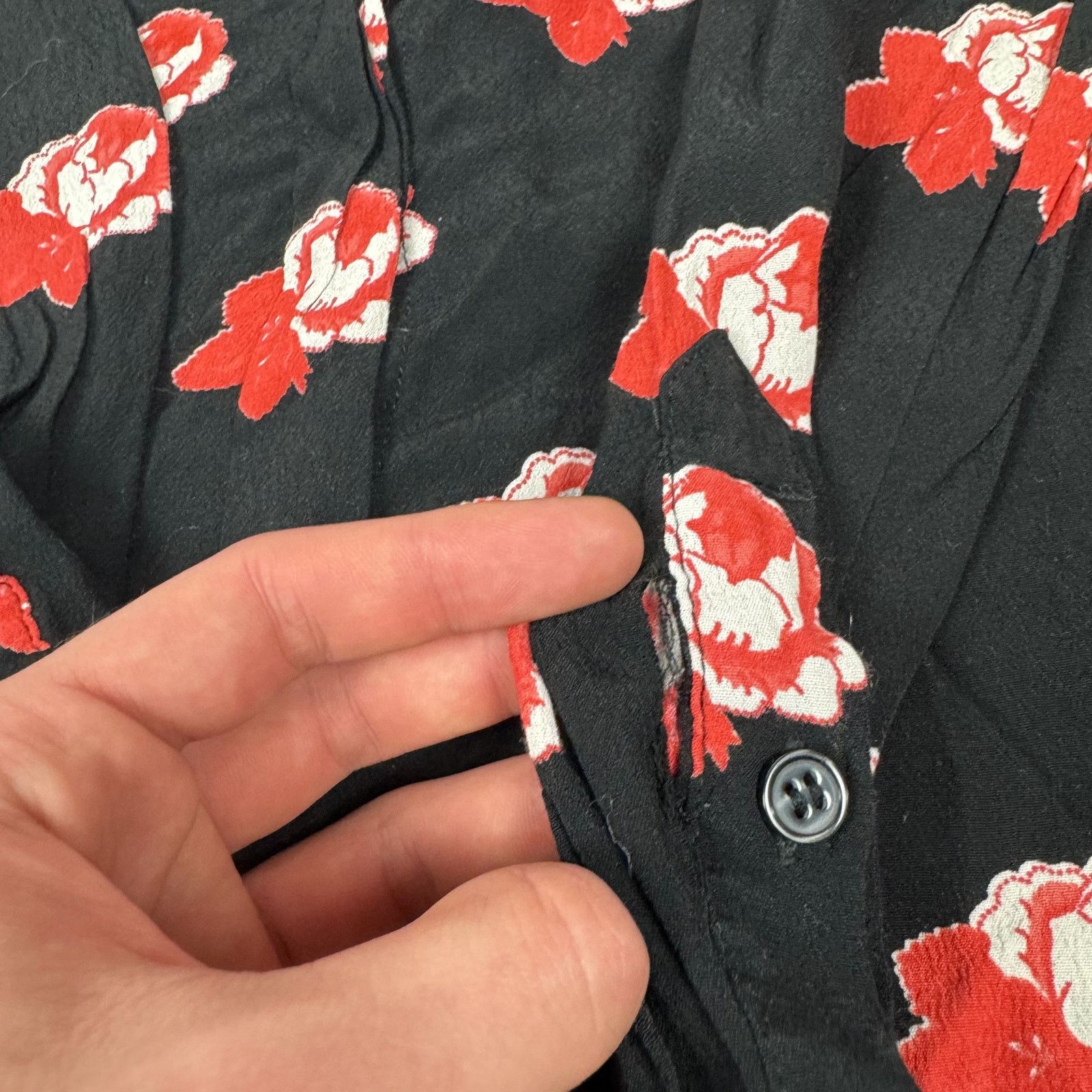 Ganni × Japanese Brand Ganni Black Red Floral Shirt 34 Size XS / US 0-2 / IT 36-38 - 4 Thumbnail