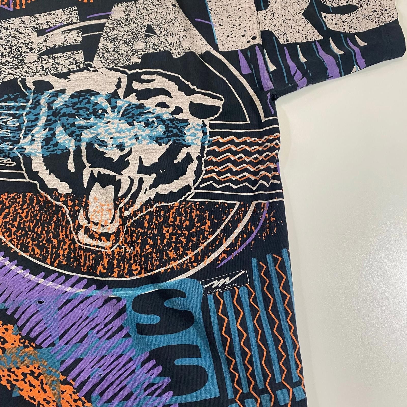 Other Vintage 90s Chicago Bears Magic Johnson T's AOP T-Shirt Size US L / EU 52-54 / 3 - 7 Thumbnail