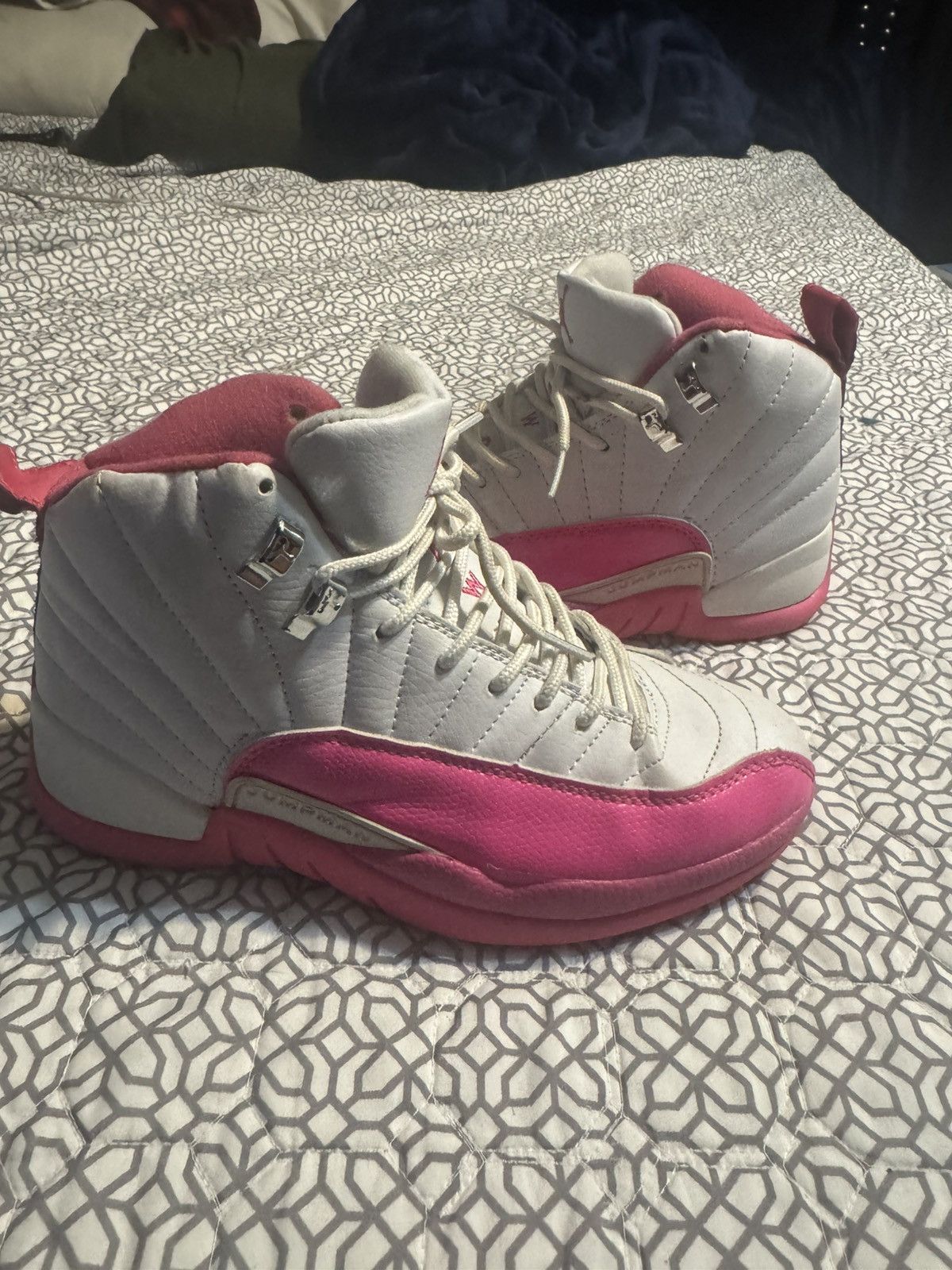 Nike Jordan 12 Retro “Valentine’s Day” - Size 5.5Y Size US 5.5 / IT 35.5 - 2 Thumbnail
