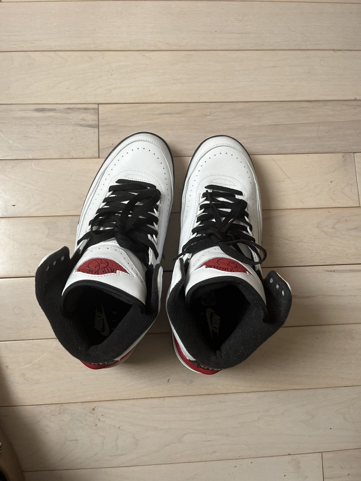 Jordan Brand Chicago 2s Size US 11 / EU 44 - 7 Thumbnail