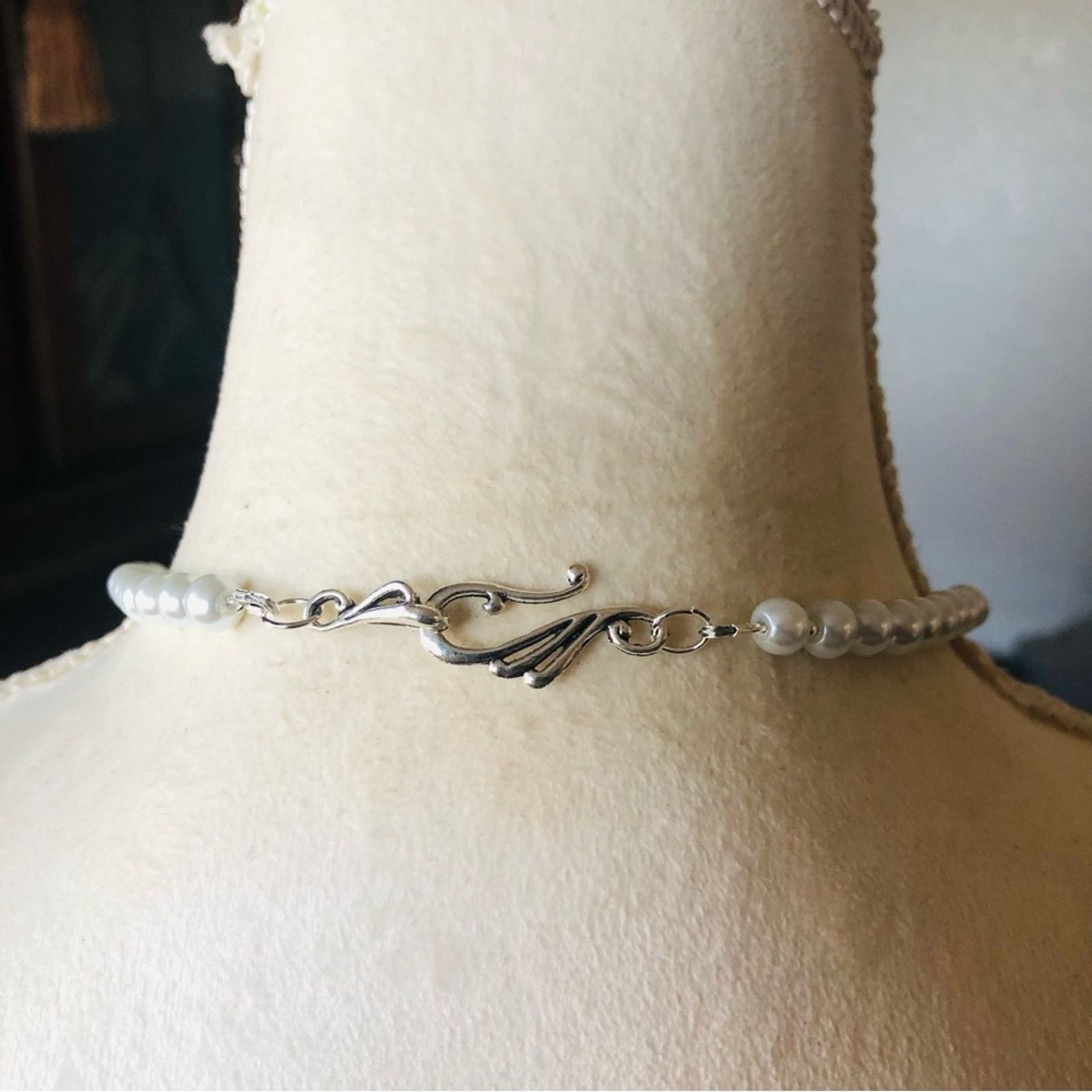 Handmade Handcrafted repurpose vintage Oneida bon bon Pearl necklace Size ONE SIZE - 8 Thumbnail