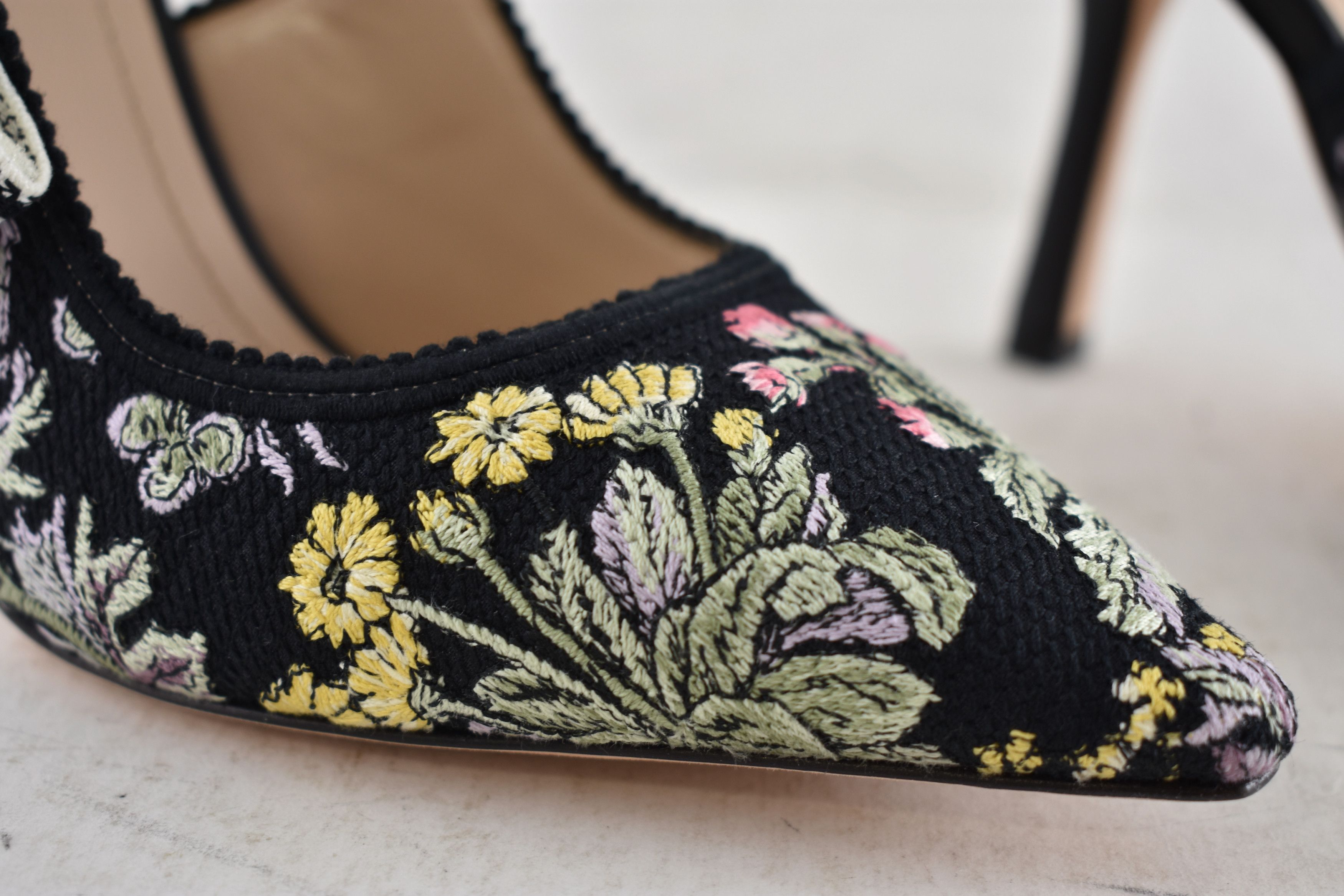 Dior Dior J'adior Chardons Floral Slingback Pump Sandal Heel 38 Size US 8 / IT 38 - 6 Thumbnail