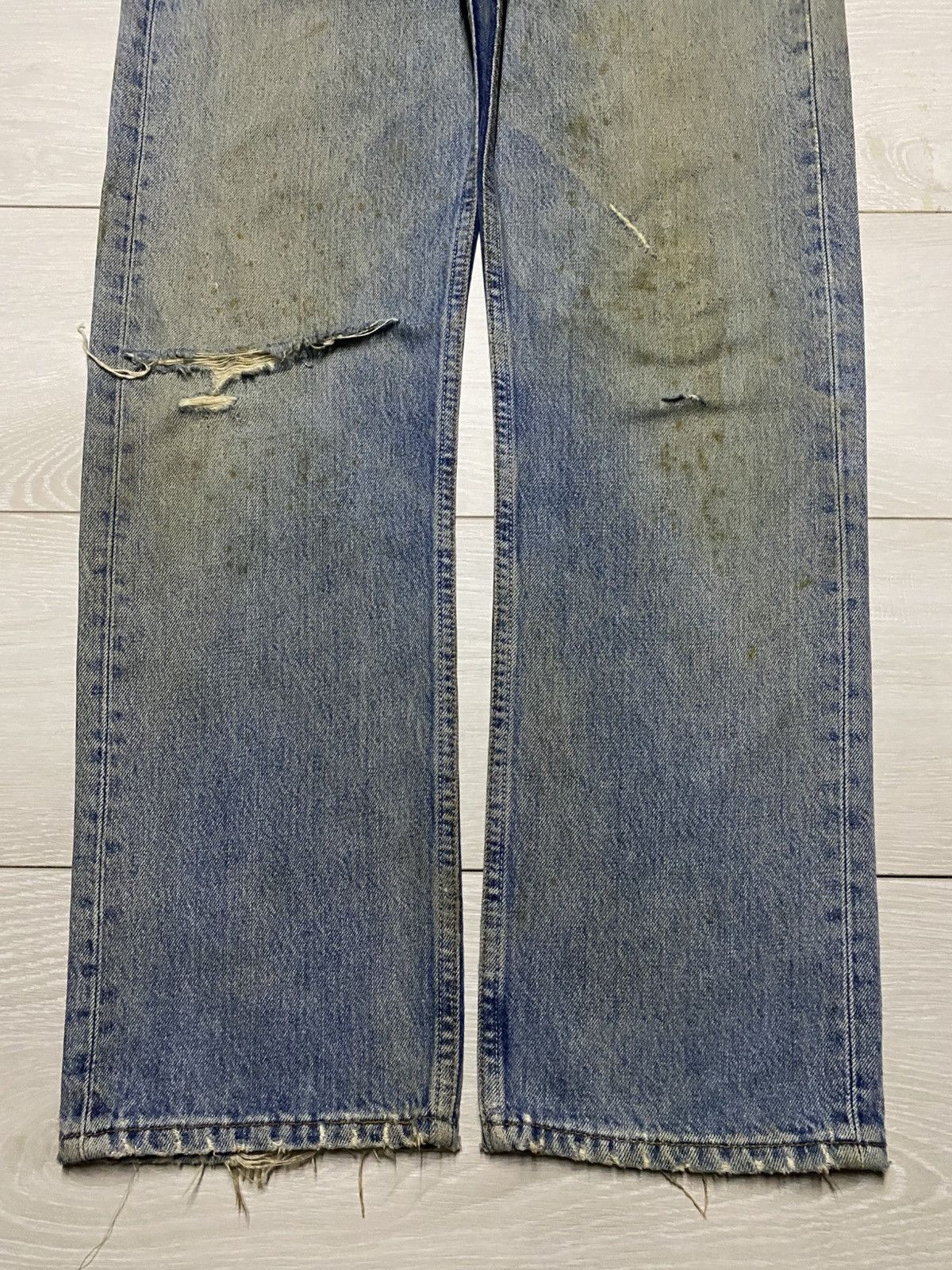 Levi's Vintage Clothing Vintage Levis 501 90s Grunge ButtonFly Distressed Jeans Size US 30 / EU 46 - 5 Thumbnail