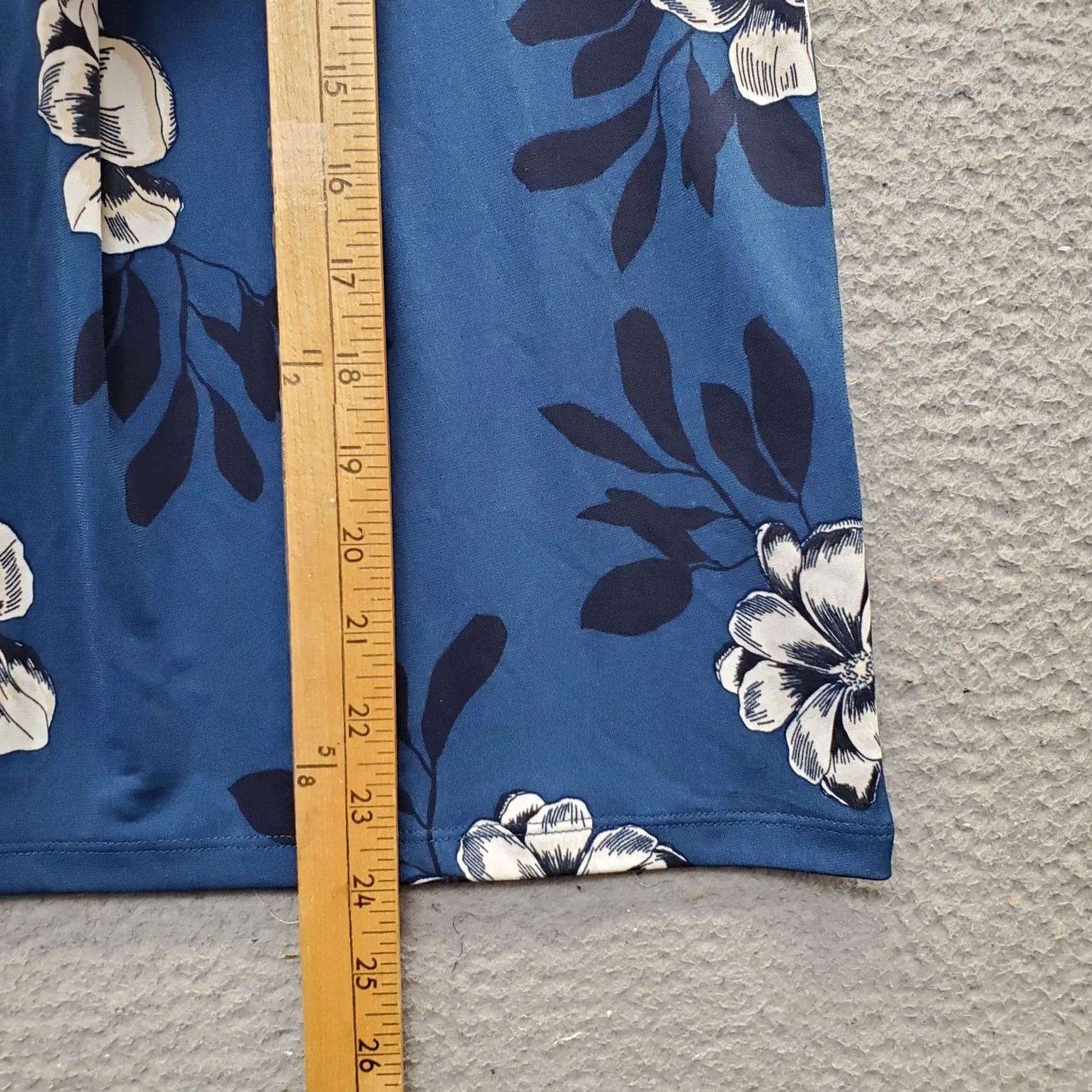 Banana Republic Banana Republic Blouse Top Womens XS Multi Floral Stretch Sleeveless Pullover Size XS / US 0-2 / IT 36-38 - 3 Thumbnail
