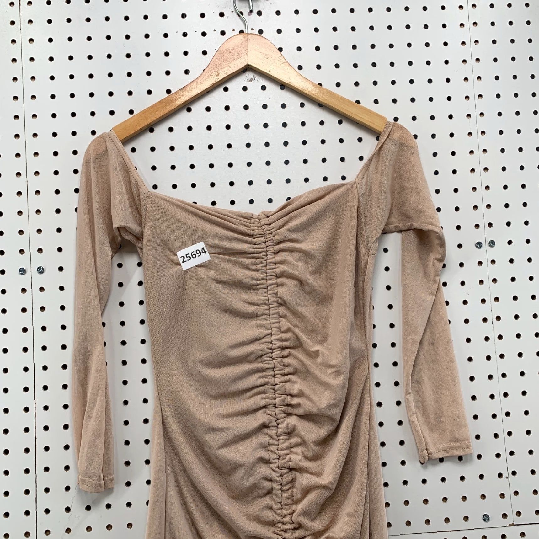 PrettyLittleThing Pretty Little Thing Dress Off The Shoulder Ruched Brown Womens Size 8 NWT Size M / US 6-8 / IT 42-44 - 6 Thumbnail