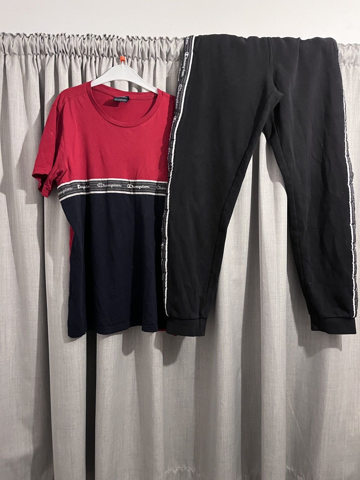 Champion Champion shirt and jogger Size US M / EU 48-50 / 2 - 1 Thumbnail