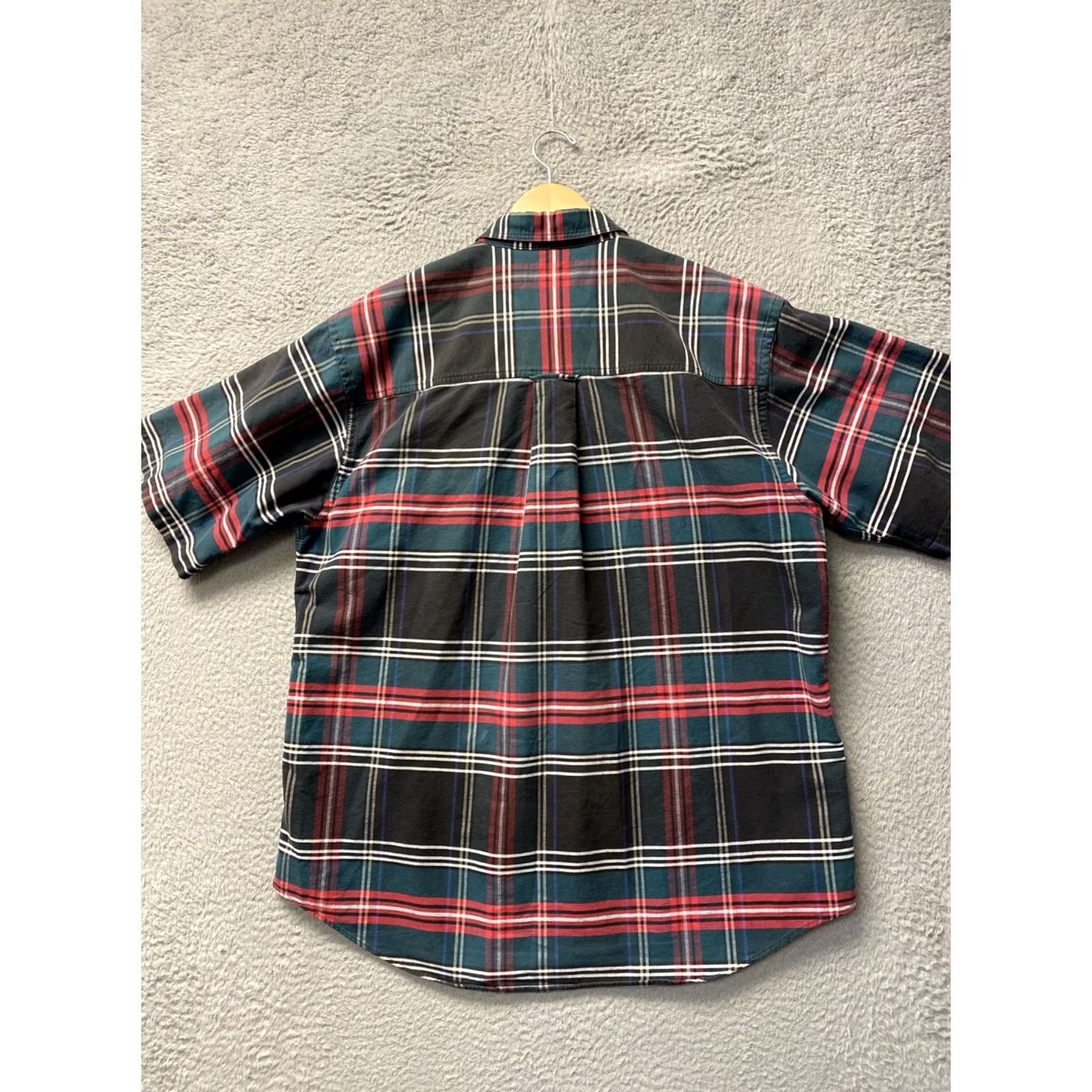 Roundtree & Yorke Roundtree & Yorke Button Down Shirt Mens L Short Sleeve Multicolor Twill Cotton-Polyester Button-Up Regular Fit Size US L / EU 52-54 / 3 - 6 Thumbnail