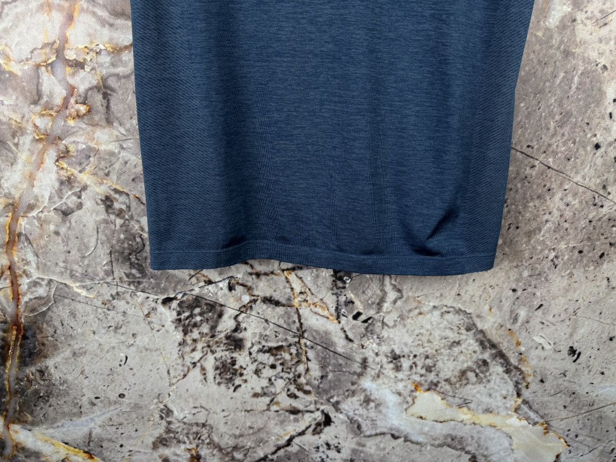 Uniqlo Men’s Uni Qlo T-Shirt Blue Streetwear Size Small Size US S / EU 44-46 / 1 - 4 Thumbnail