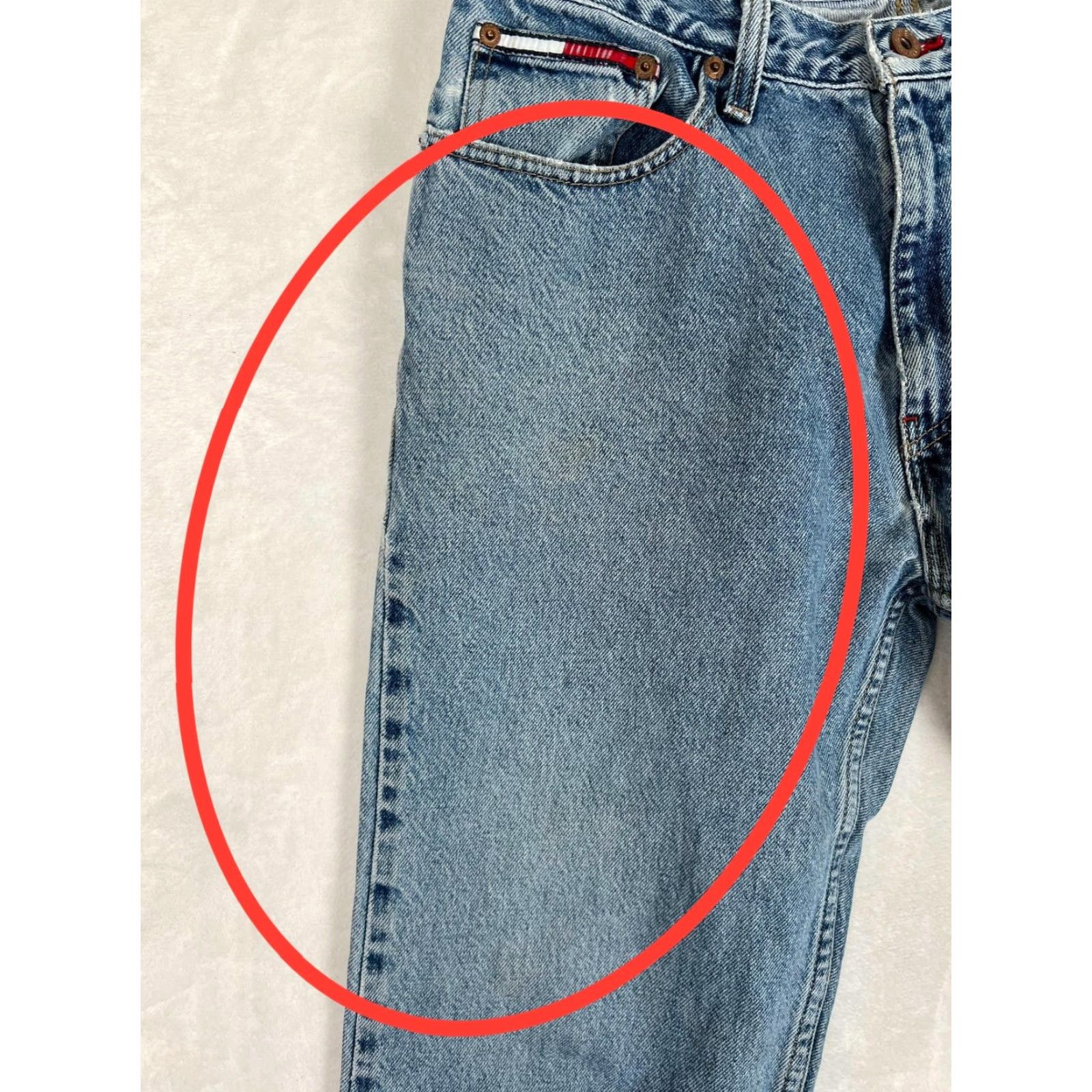 Denime VTG Tommy Jeans Jeans Straight Mens 33x32 Blue Light Wash Denim Distressed 5-Pocket Logo Patch Distressed Style Vintage Modern Straight Leg Mens Jeans Size US 33 - 3 Thumbnail