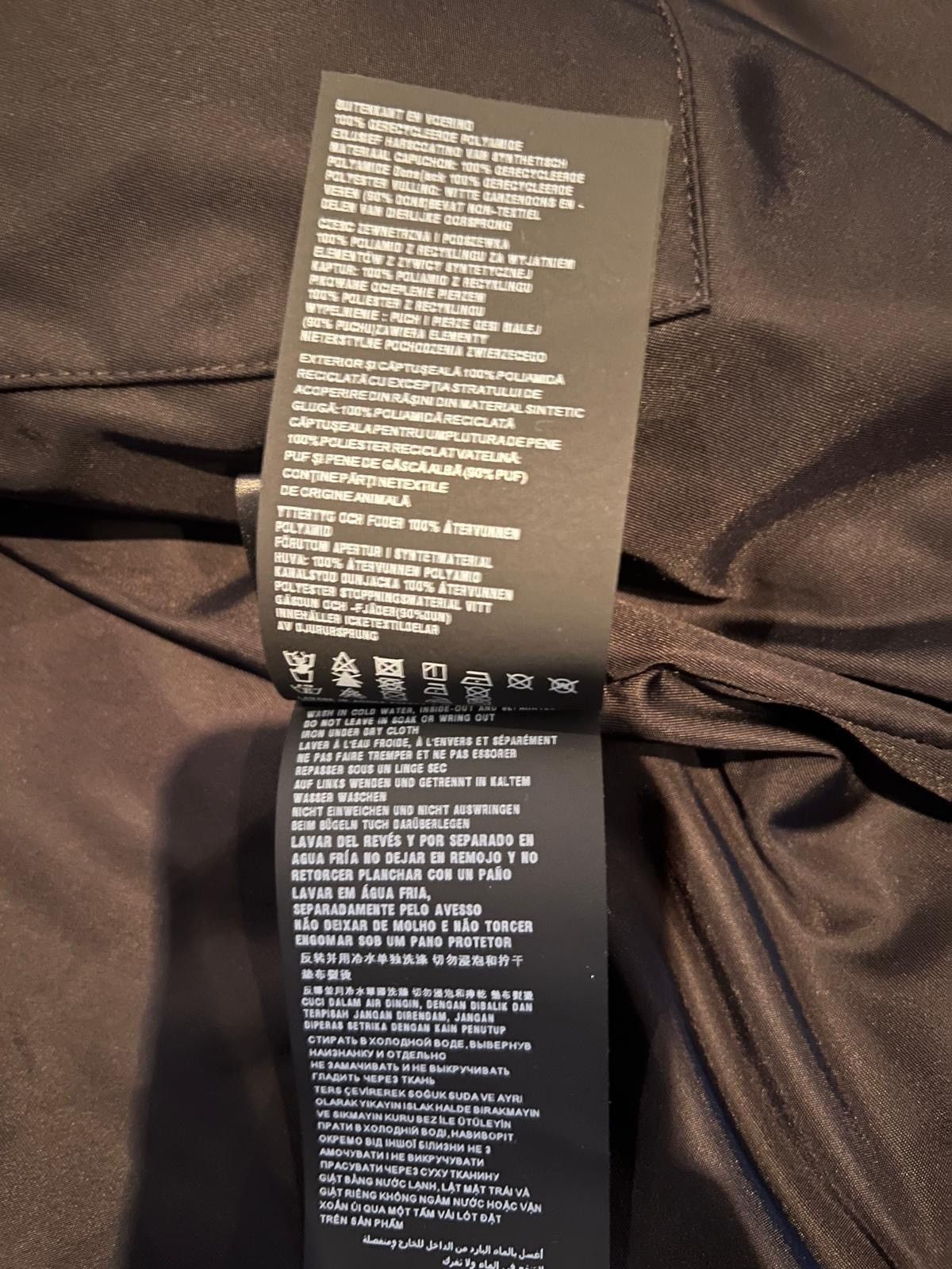 Prada Prada Daunenjacke aus Re-Nylon Size US L / EU 52-54 / 3 - 15 Thumbnail