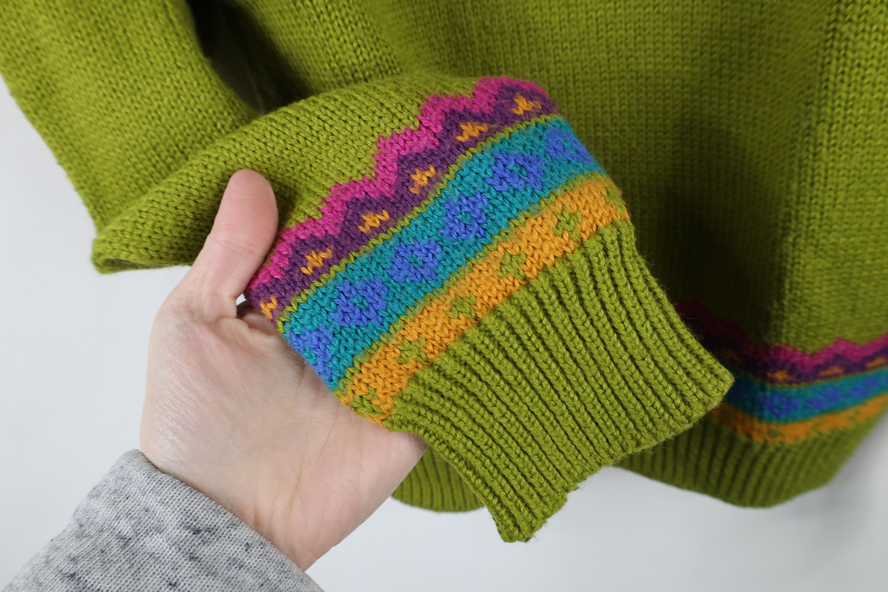 Vintage Vintage 90s Streetwear Blend Knit Rainbow Fair Isle Sweater Size S / US 4 / IT 40 - 6 Thumbnail
