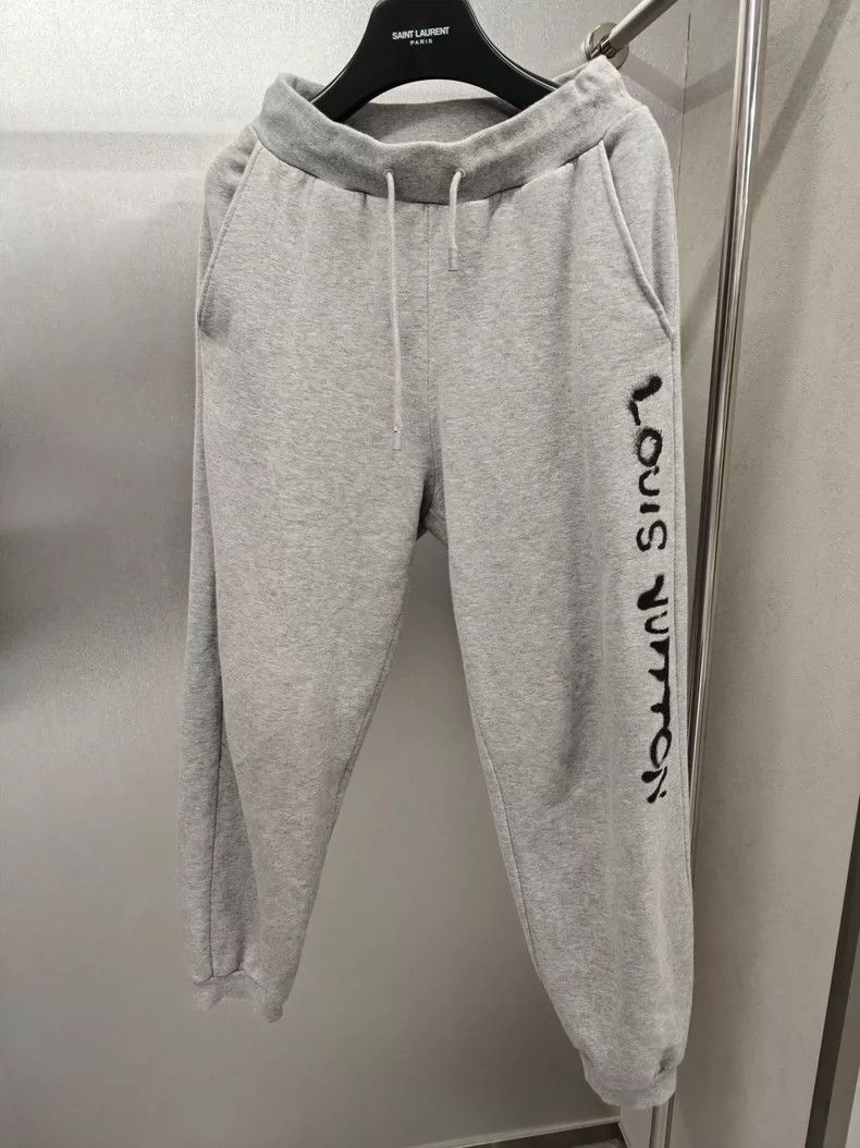 Louis Vuitton LV Gray Logo Print Sweatpants XS - dmc Size US 26 / EU 42 - 1 Thumbnail