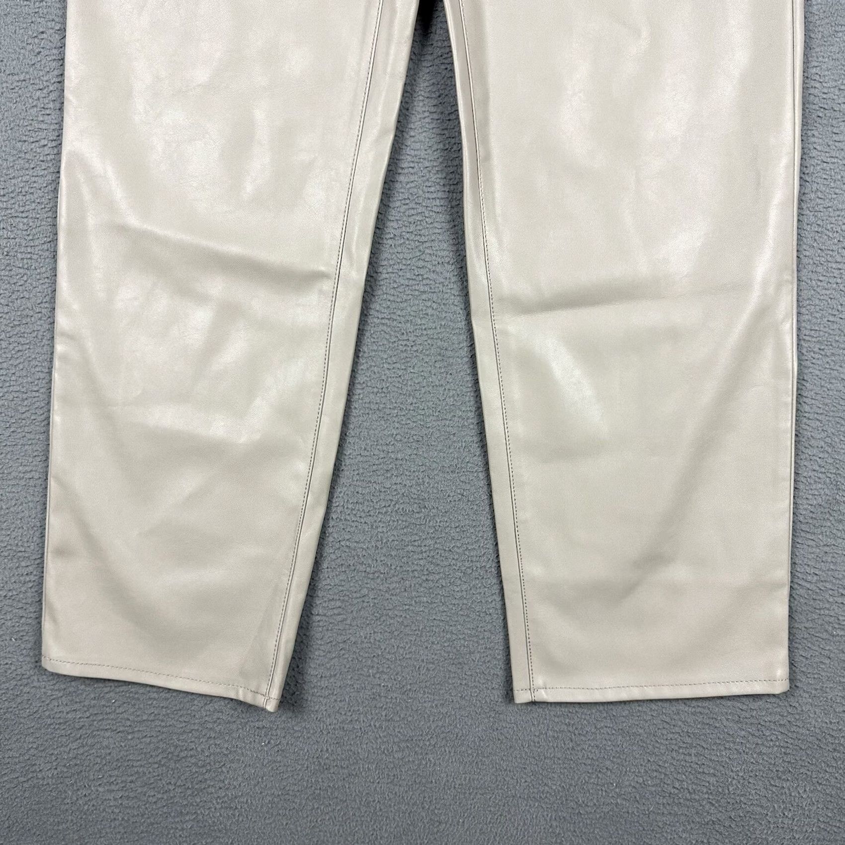 Madewell NWT Madewell The Perfect Vintage Straight Jeans Womens 26 Beige Faux Leather Pant Size 26" / US 2 / IT 38 - 5 Thumbnail