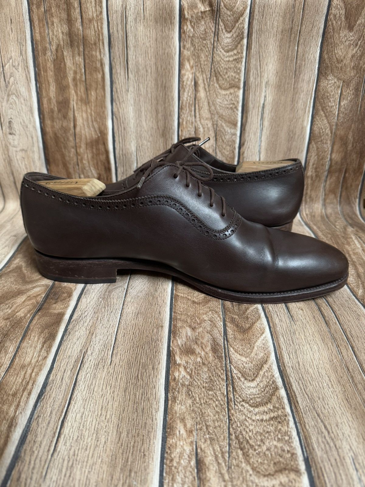 Carmina Wholecut Oxford shoe Size US 11 / EU 44 - 6 Thumbnail
