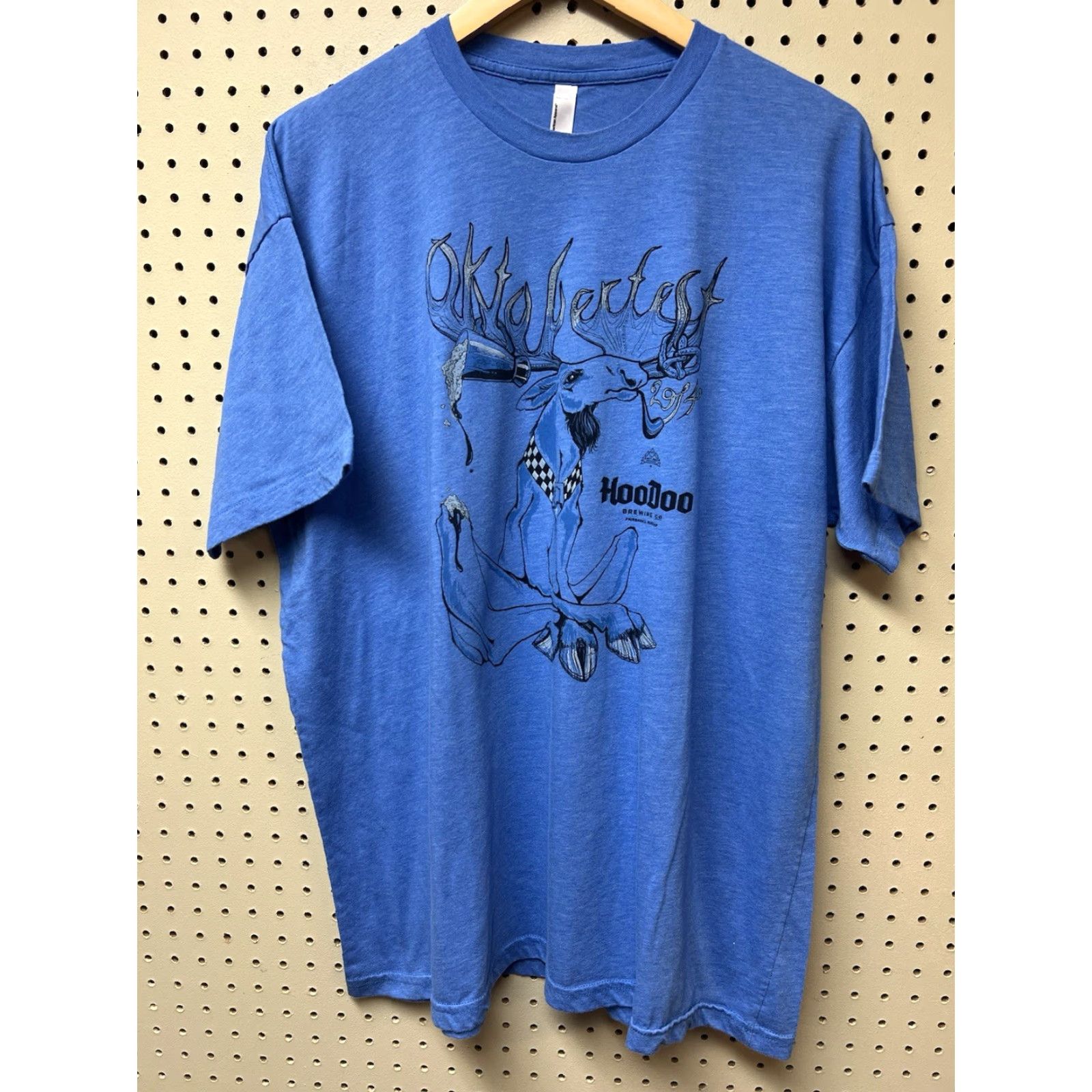 American Apparel HooDoo Brewing Co. Beer T Shirt 2XL Blue Moose Short Sleeve Shirt Men Regular Cotton Blend Knit Alaska Vintage? Size US XXL / EU 58 / 5 - 2 Thumbnail