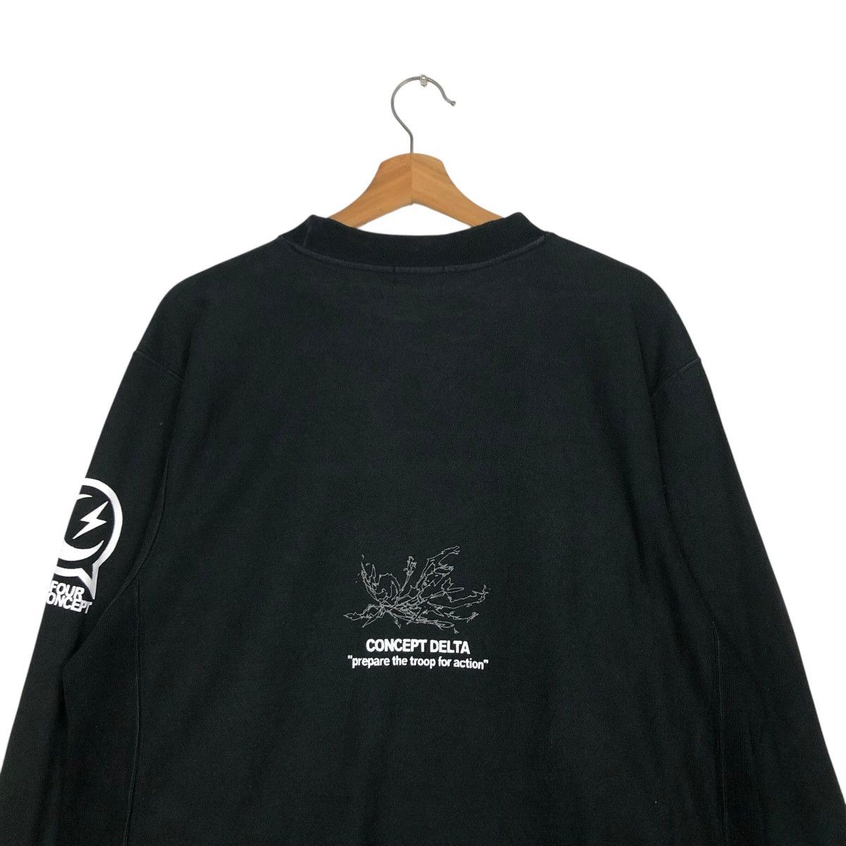 Japanese Brand 📌Vintage Sweatshirt Rich Black Concept Delta Big Logo Size US M / EU 48-50 / 2 - 10 Thumbnail