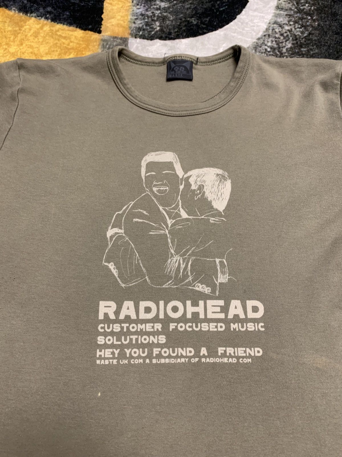 Vintage Radiohead T-Shirt Customer Focused Music Size ONE SIZE - 2 Thumbnail
