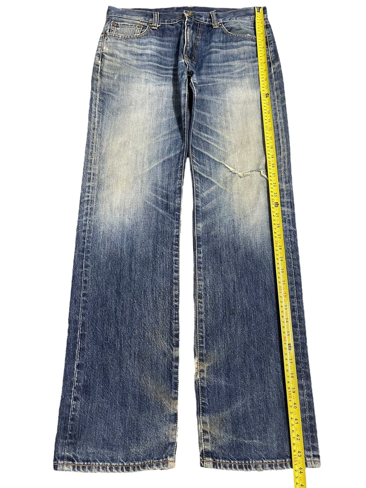 Uniqlo Vintage Japanese Uniqlo Blue Faded Wash Distress Style Jeans Size US 34 / EU 50 - 13 Thumbnail