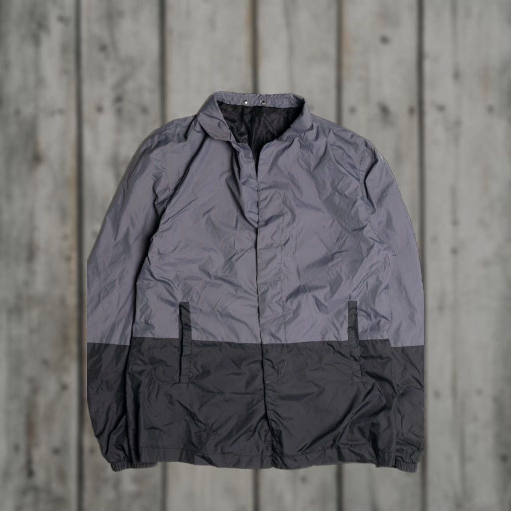 Vintage VINTAGE Dark Gray Jacket Large Windbreaker Nylon Unisex Retro Fashion 90s Size US L / EU 52-54 / 3 - 1 Thumbnail