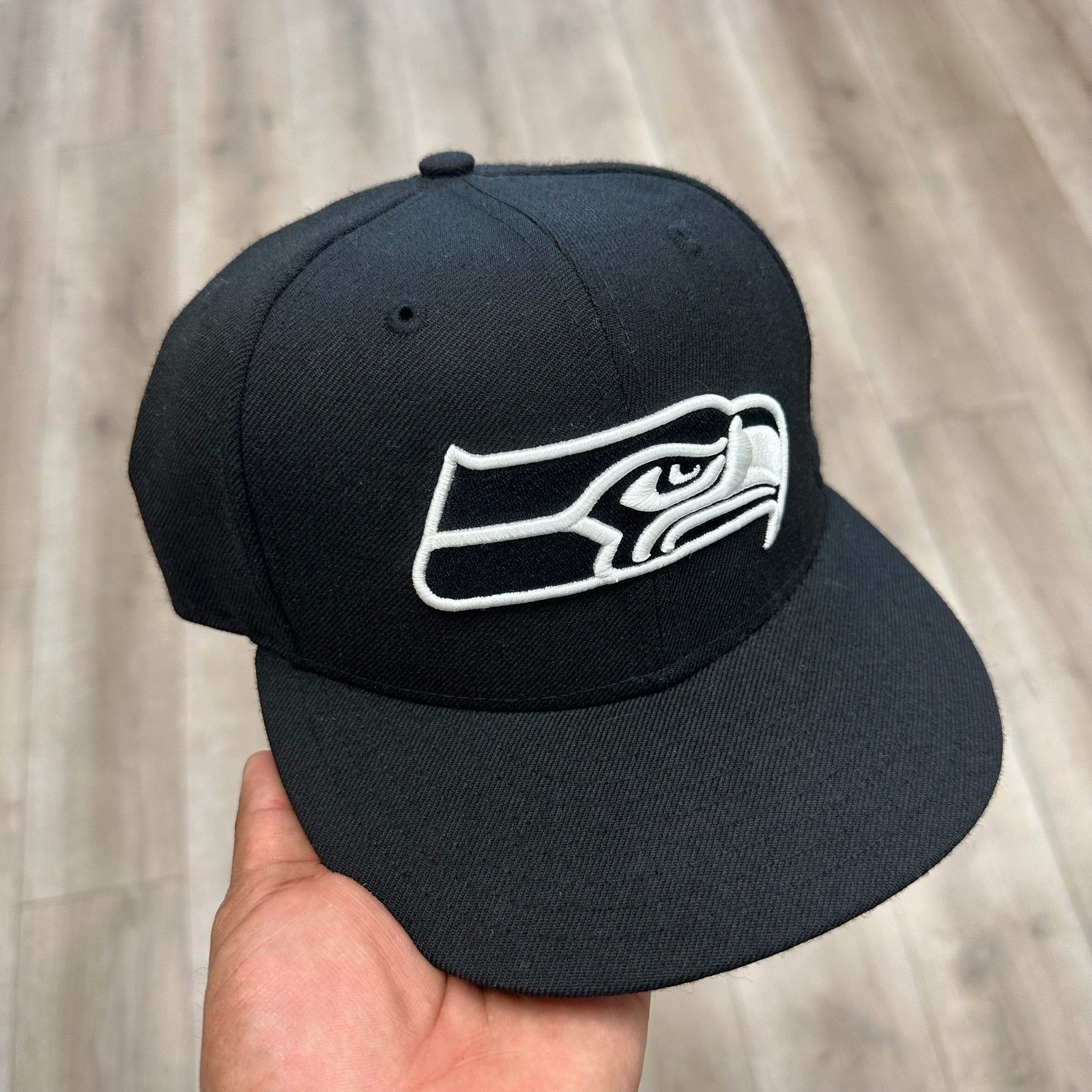 New Era New Era Seattle Seahawks Black Fitted Hat Cap Size 7 1/4 B25 Size ONE SIZE - 1 Thumbnail