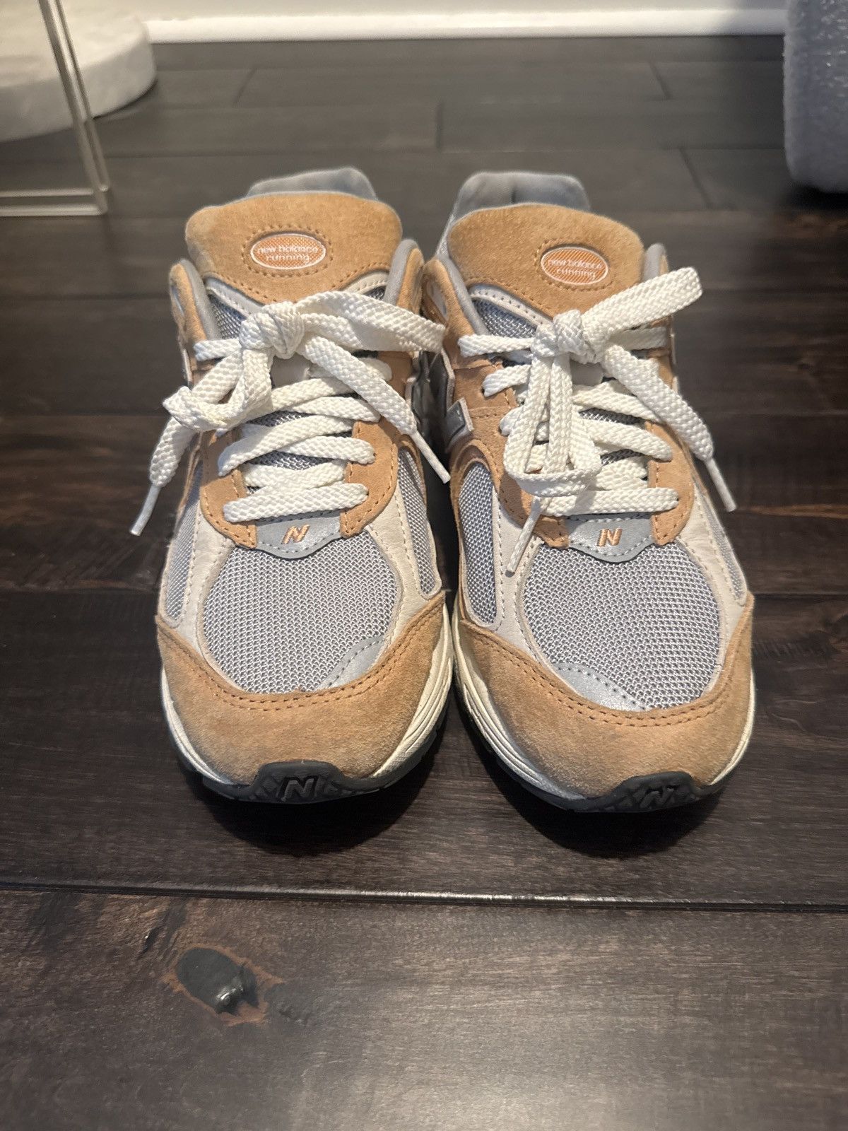 New Balance New Balance 2002R in “Sweet Caramel” Size US 6 / EU 39 - 3 Thumbnail