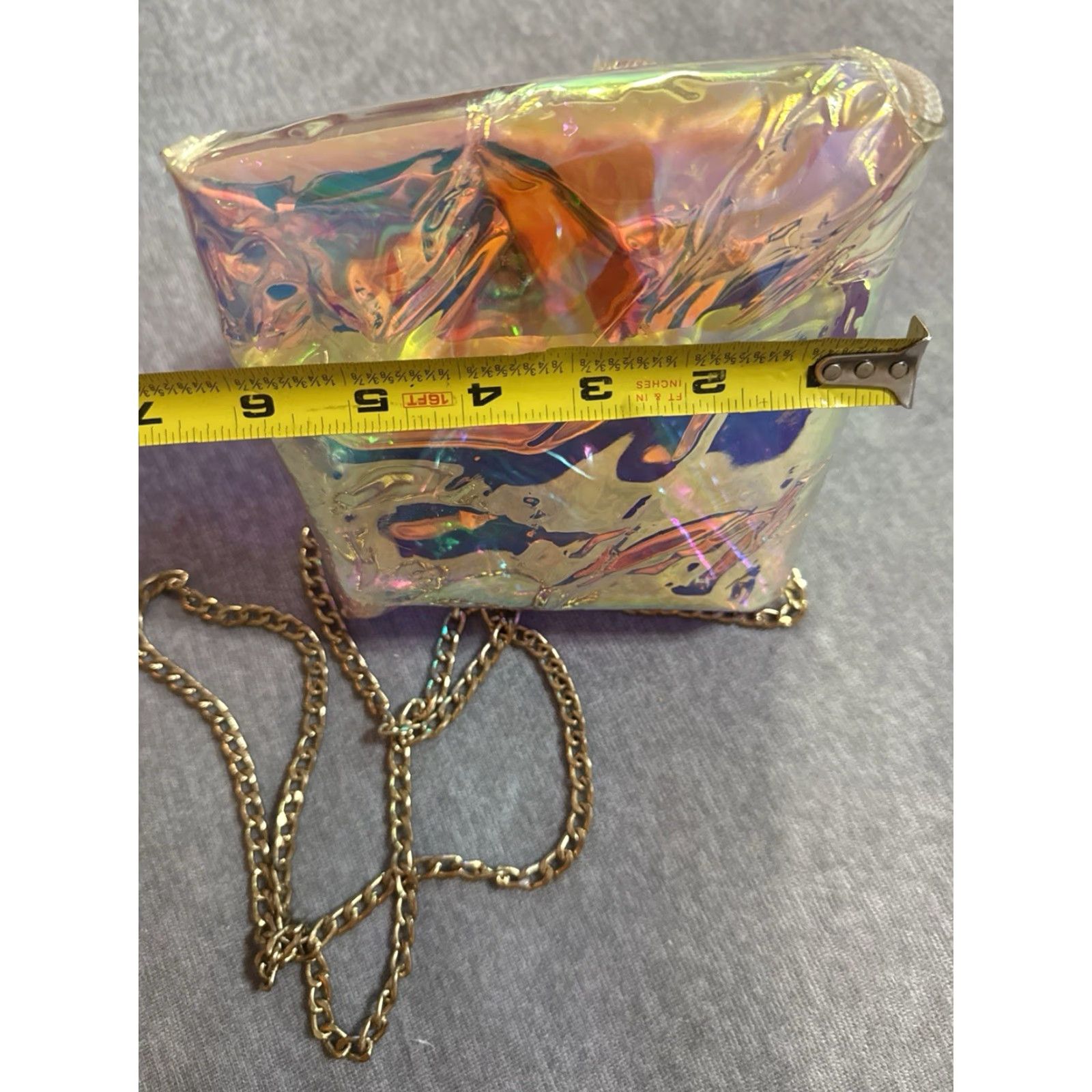 Triangl Y2K Holographic Iridescent Women's Crossbody Handbag Purse Triangle Gold Chain - Silver Exterior - Crossbody - Women - Pre-owned Excellent Size ONE SIZE - 7 Thumbnail