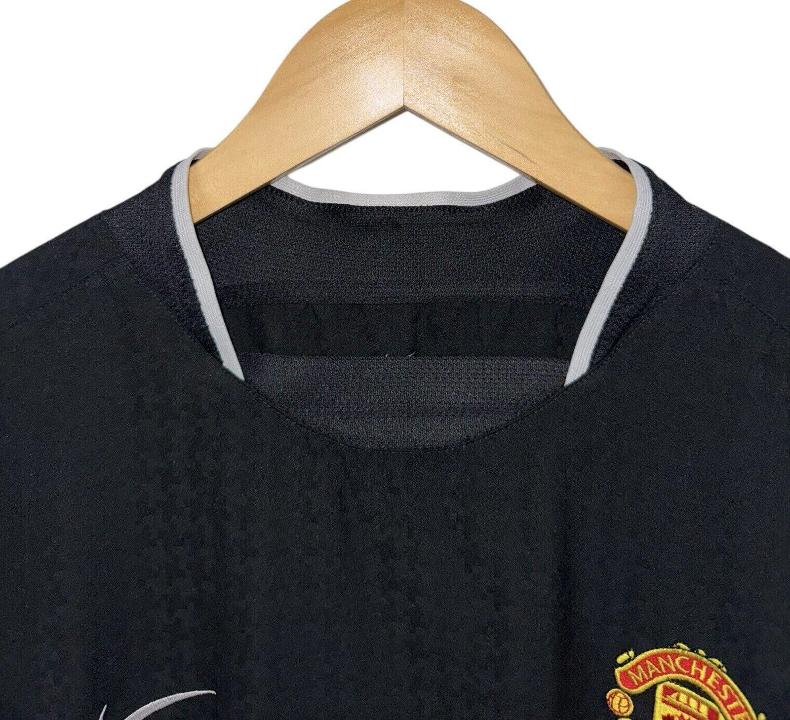 Nike Vintage Nike 2003 Manchester United FC Away Jersey Kit M Size ONE SIZE - 2 Thumbnail