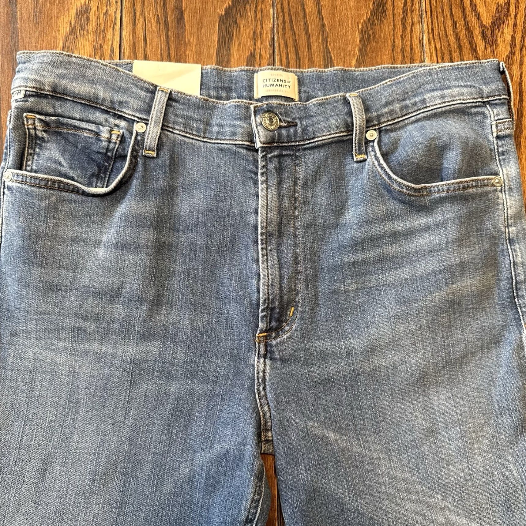 Citizens Of Humanity Citizen’s of Humanity Isola Jeans Cropped Boot Ladies Regular 32 Blue Crop Frayed New Leather? Wait. Size 24" / US 00 / IT 34 - 3 Thumbnail