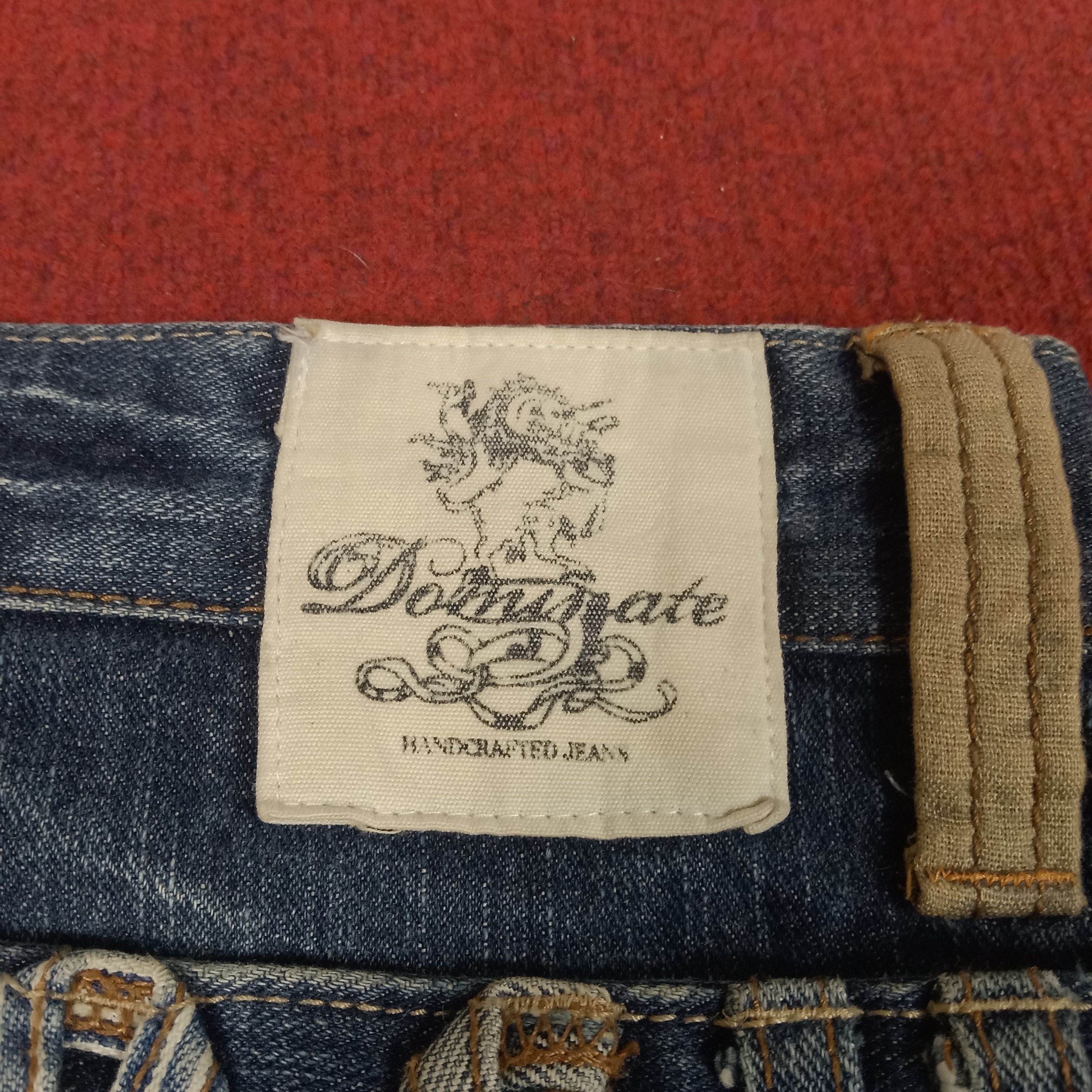 Dominate Handcrafted Fashion Rock Punk Style Jeans