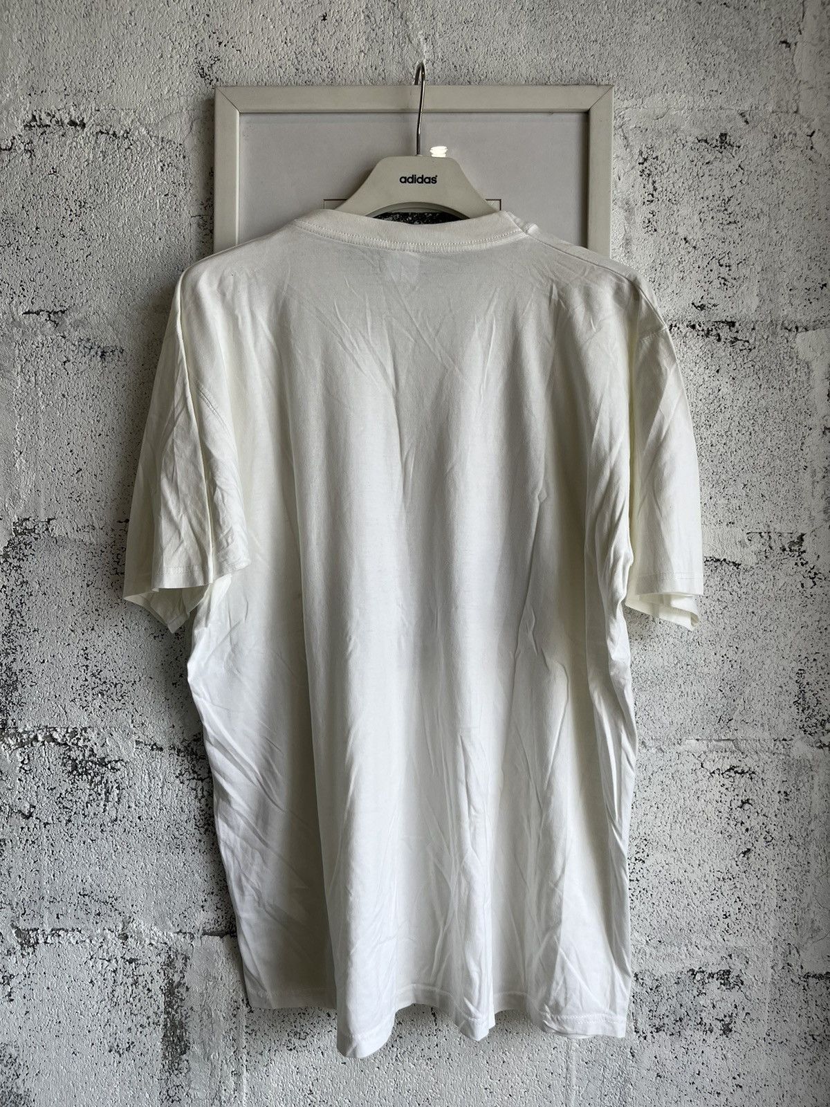 Vintage Vintage 6EX BOMBLE Art design Tshirt Size US XXL / EU 58 / 5 - 7 Thumbnail