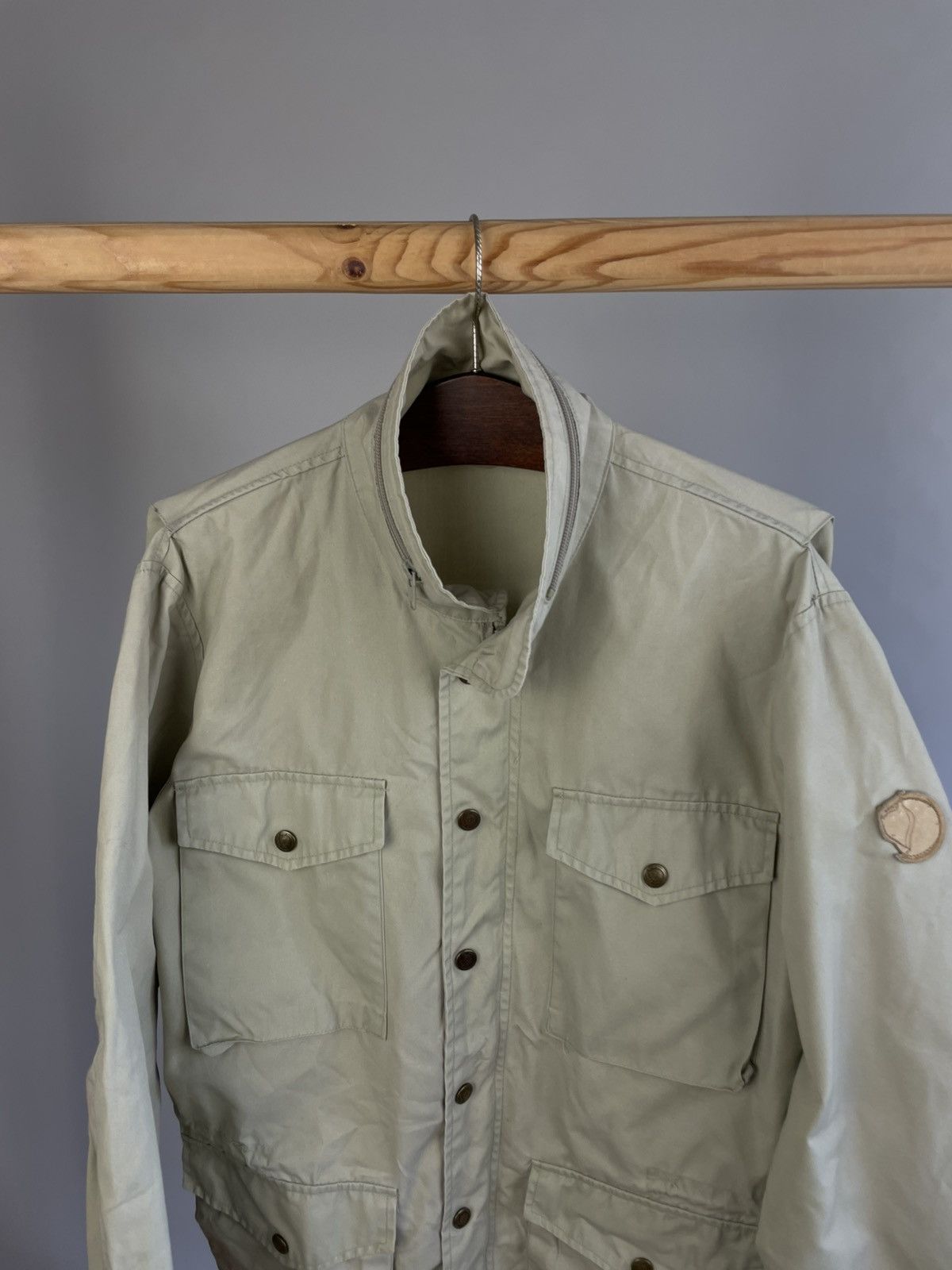Fjallraven Crazy vintage fjallraven jacket size 48 Size US M / EU 48-50 / 2 - 3 Thumbnail