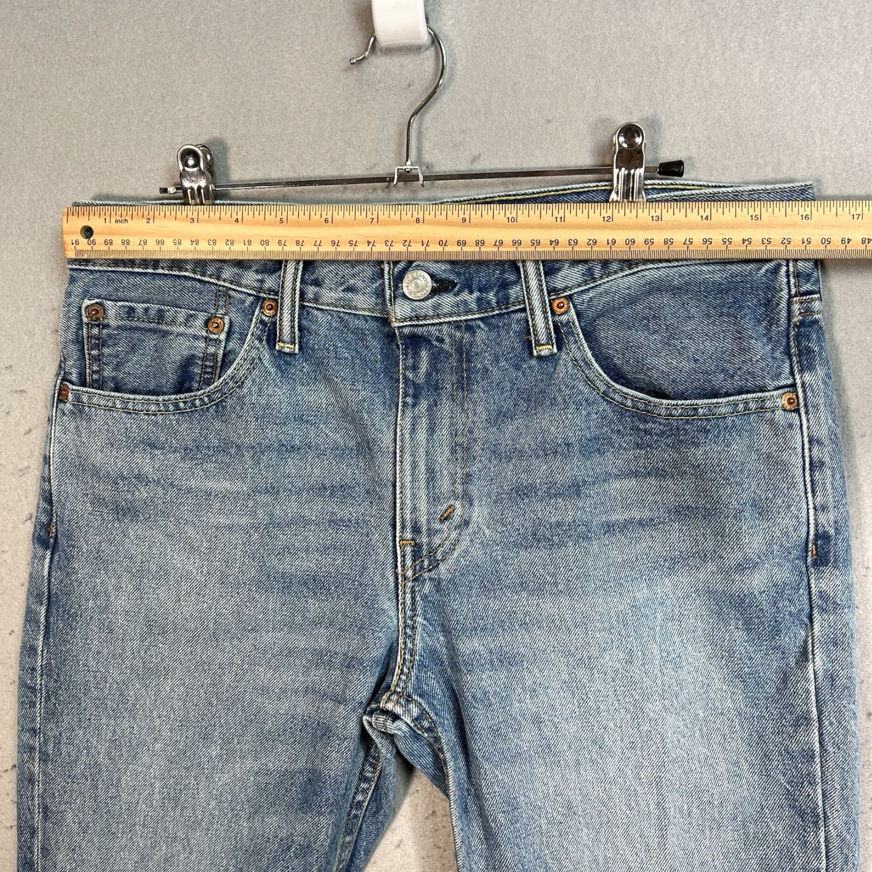 Levi's VINTAGE Levi's 511 Jeans Mens Adult 33 x 30 Blue Light Wash Tapered Leg Raw Hem Denim Jeans Mens Size US 33 - 3 Thumbnail