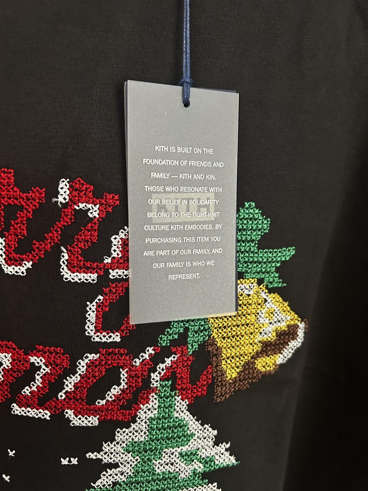 Kith Kith Kithmas Needlepoint T Shirt Black Size XXL Size US XXL / EU 58 / 5 - 3 Thumbnail