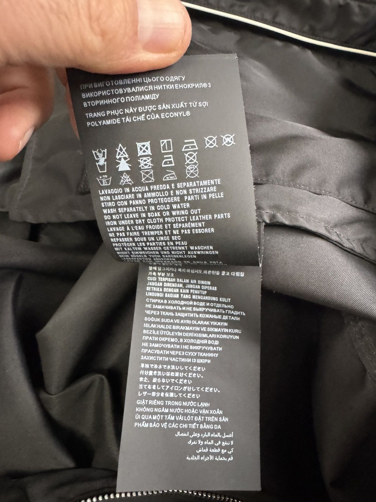 Prada PRADA nylon jacket pls study all photos and description well Size US M / EU 48-50 / 2 - 16 Thumbnail
